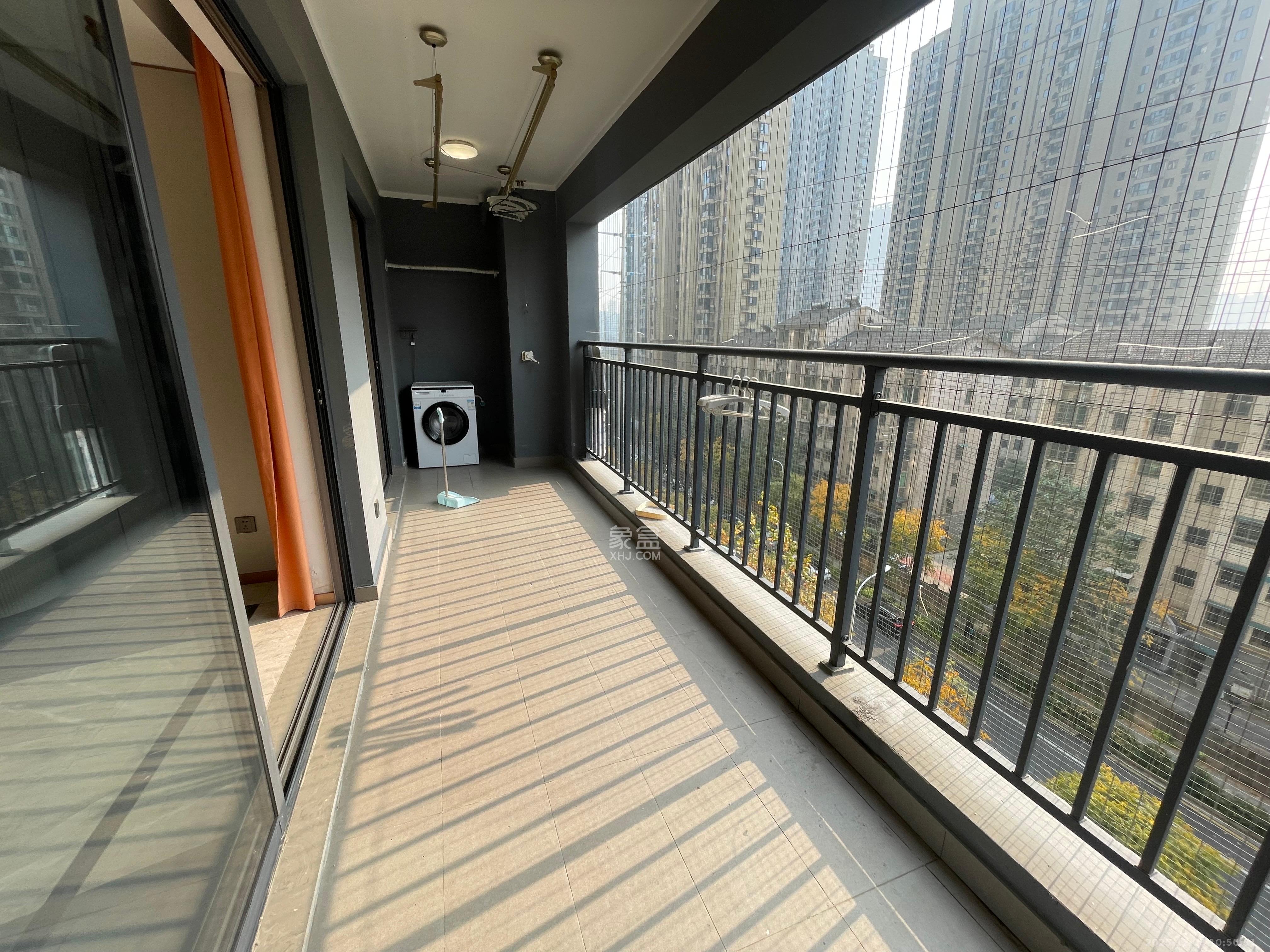 旭辉雨花郡 4室1厅2卫 4400.0元/月 旭辉雨花郡 4室1厅2卫 4400.0元/月室内图