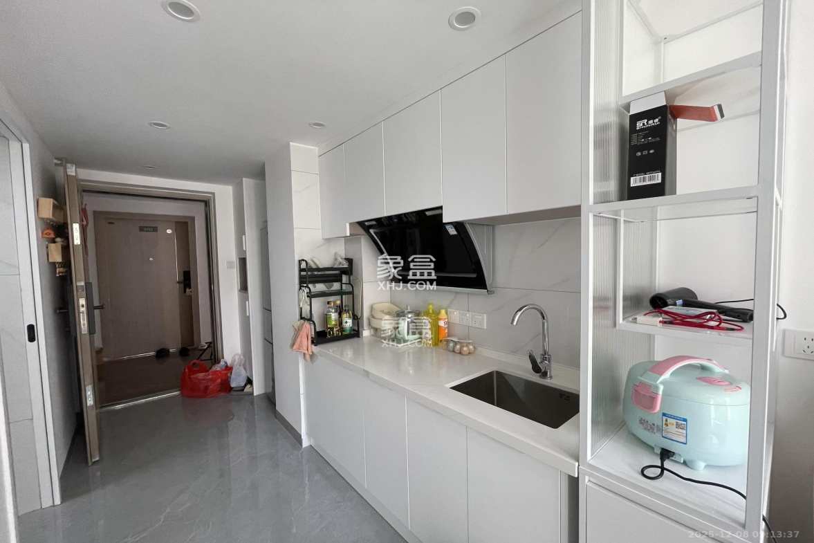 力高凤凰新天 1室0厅0卫 2200.0元/月 力高凤凰新天 1室0厅0卫 2200.0元/月室内图