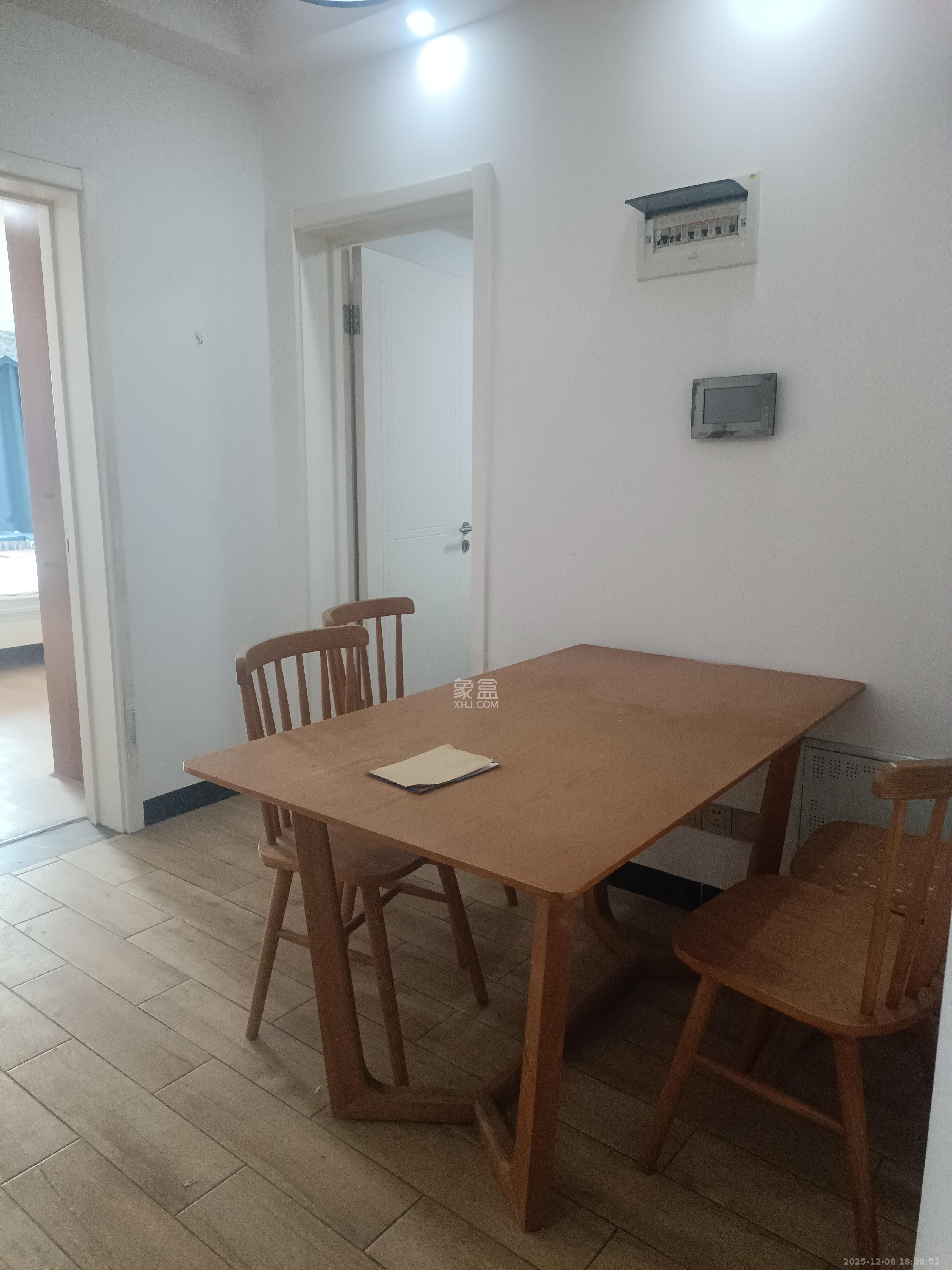 五矿万境水岸一期（万境水岸嘉苑）  2室2厅1卫    1800.0元/月室内图