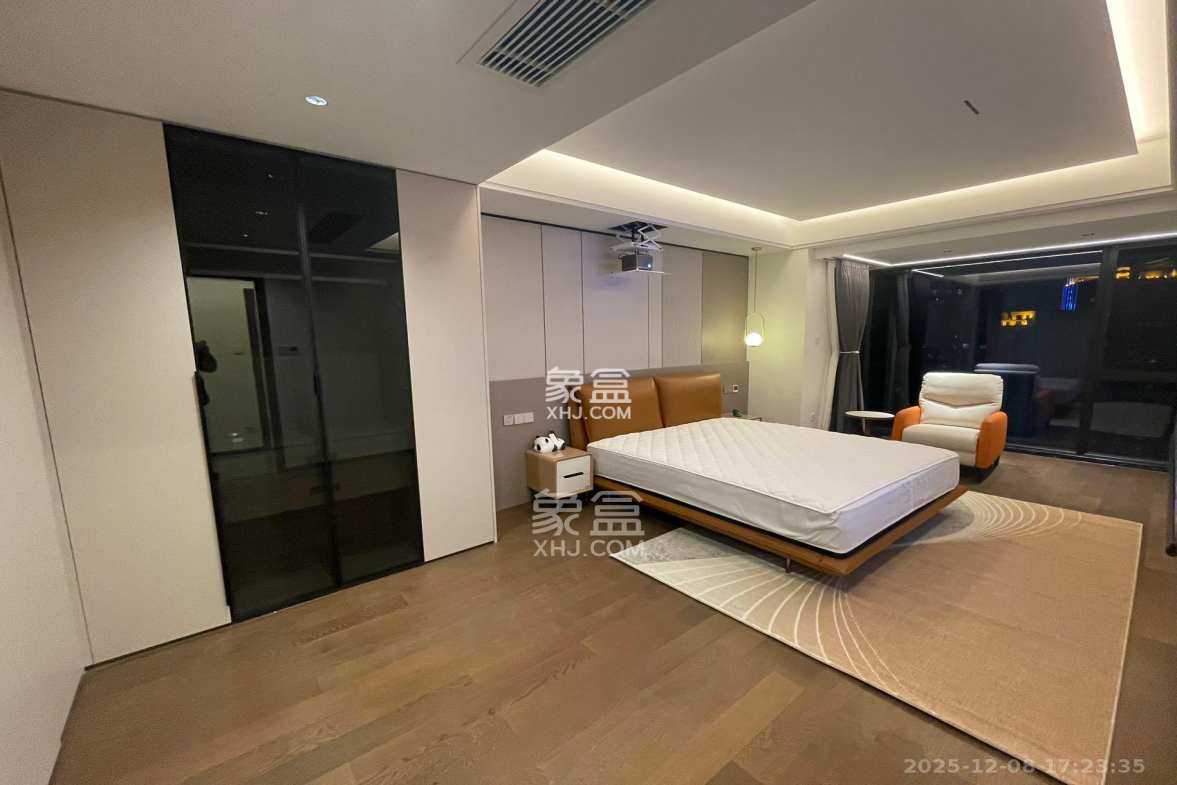 保利天禧C区 4室2厅2卫 13500.0元/月 保利天禧C区 4室2厅2卫 13500.0元/月室内图