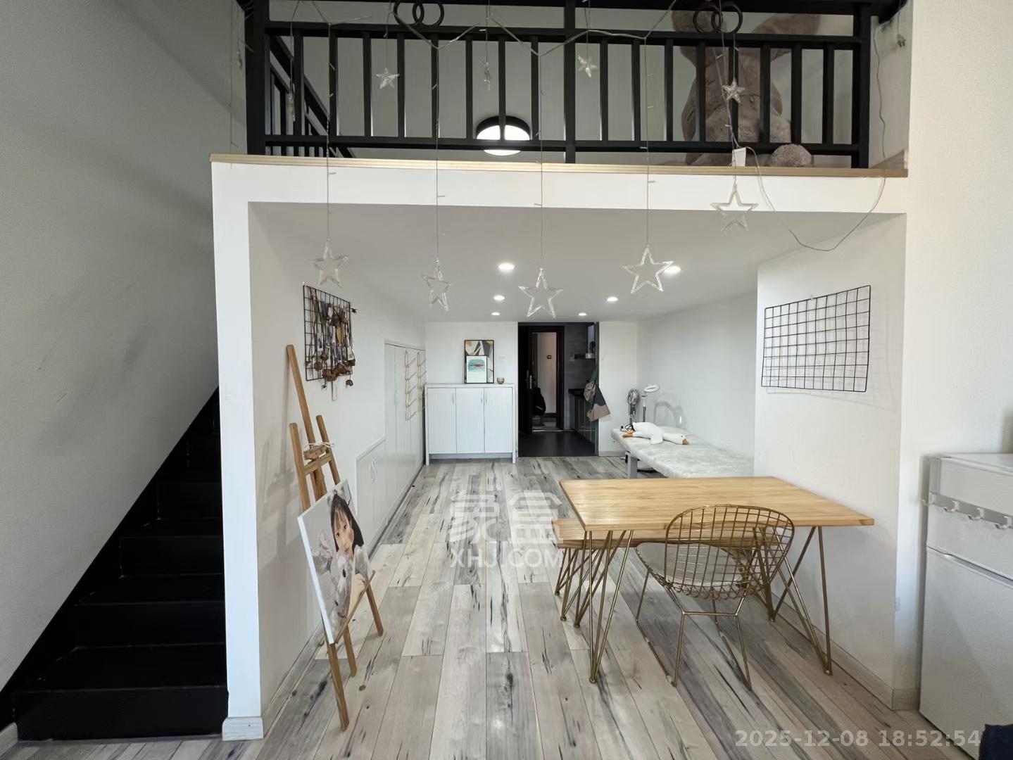 荣悦台  1室1厅1卫    1800.0元/月室内图