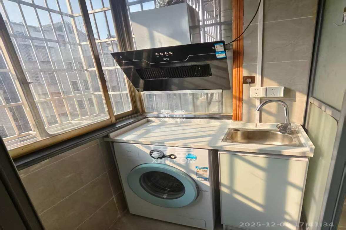 黄鹤小区2片 1室0厅0卫 1100.0元/月 黄鹤小区2片 1室0厅0卫 1100.0元/月室内图