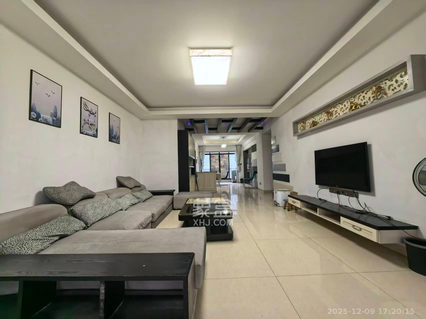 茂华国际湘  3室2厅2卫    3200.0元/月