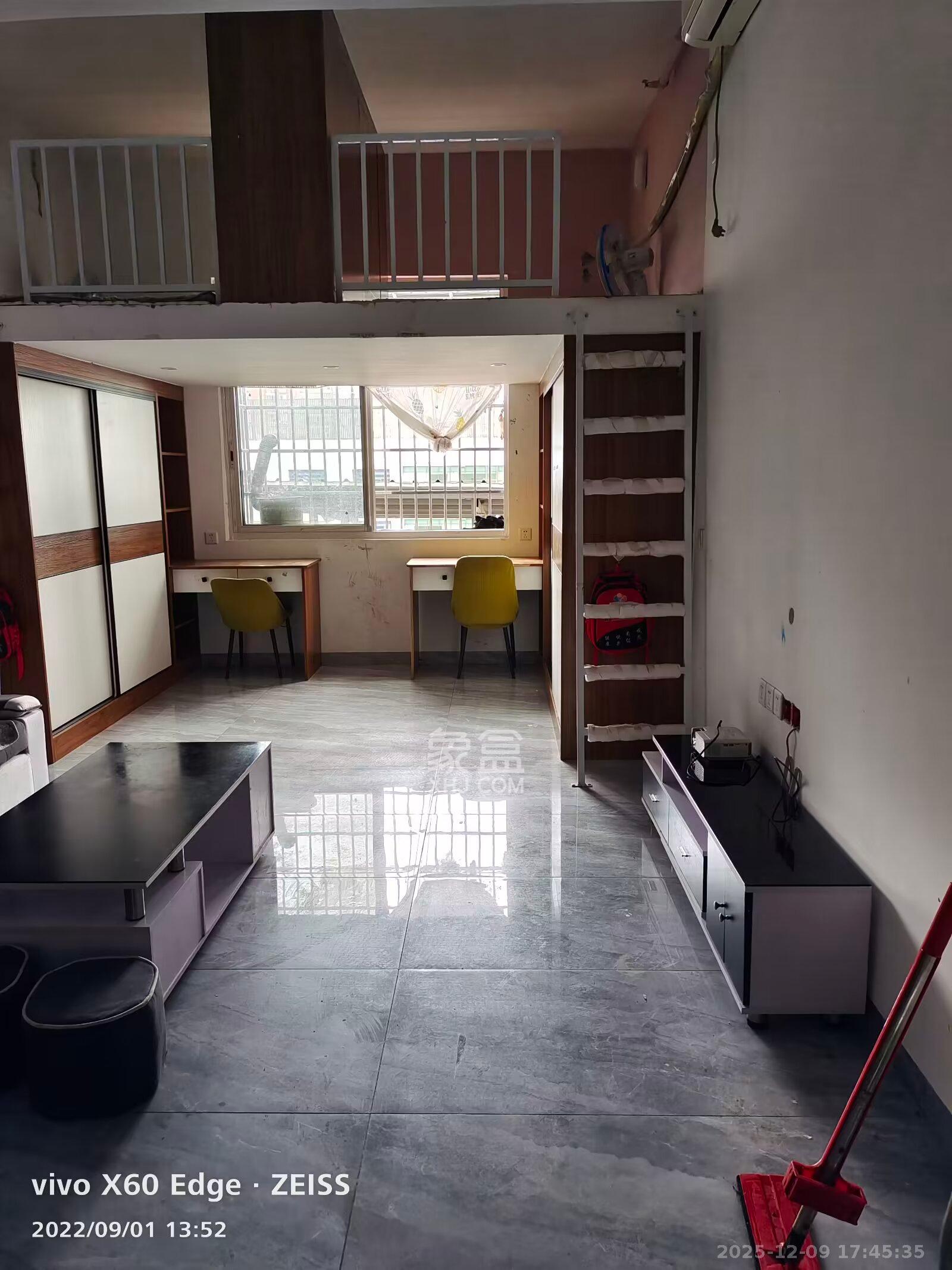 和隆花半里  3室1厅1卫    1500.0元/月室内图