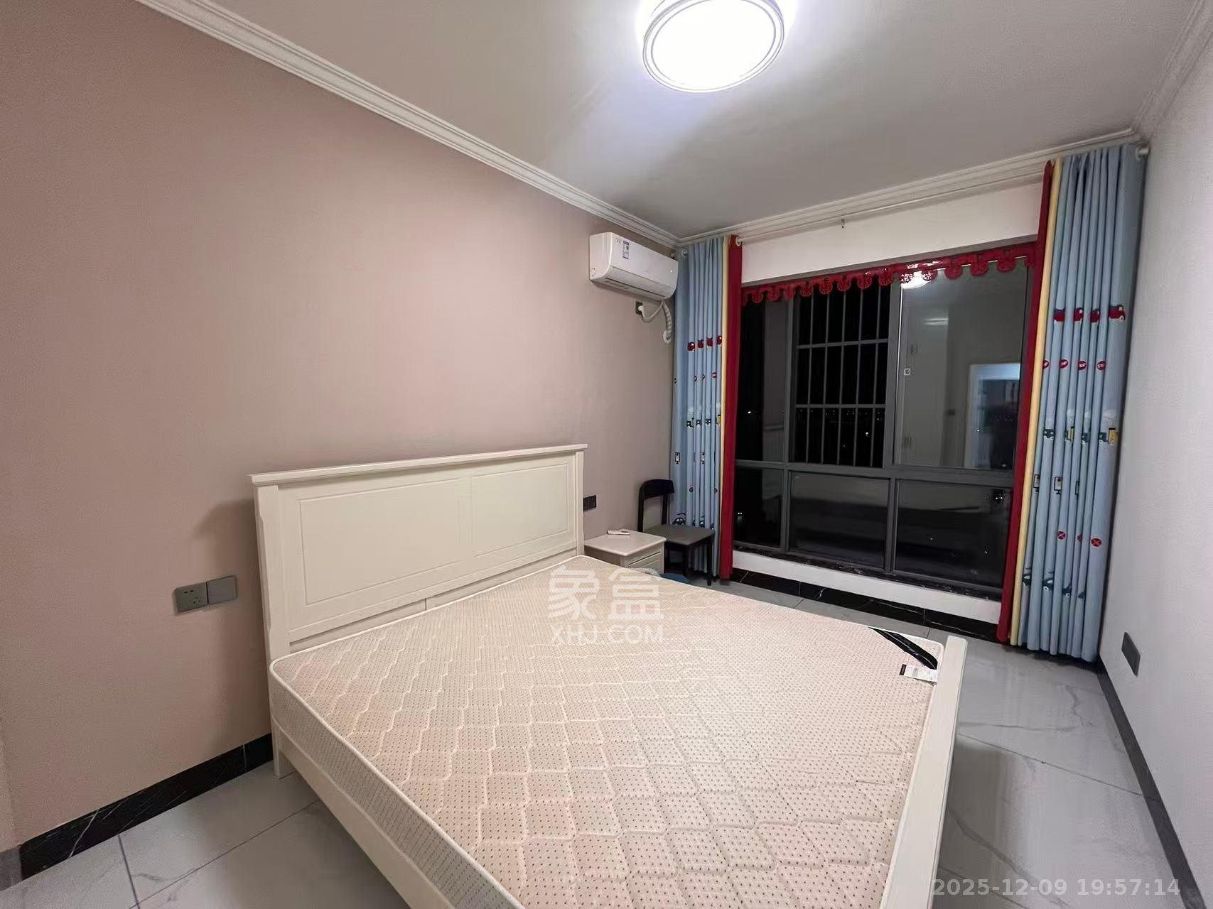 碧桂园南城首府（东宸林海）  3室2厅2卫    2200.0元/月室内图