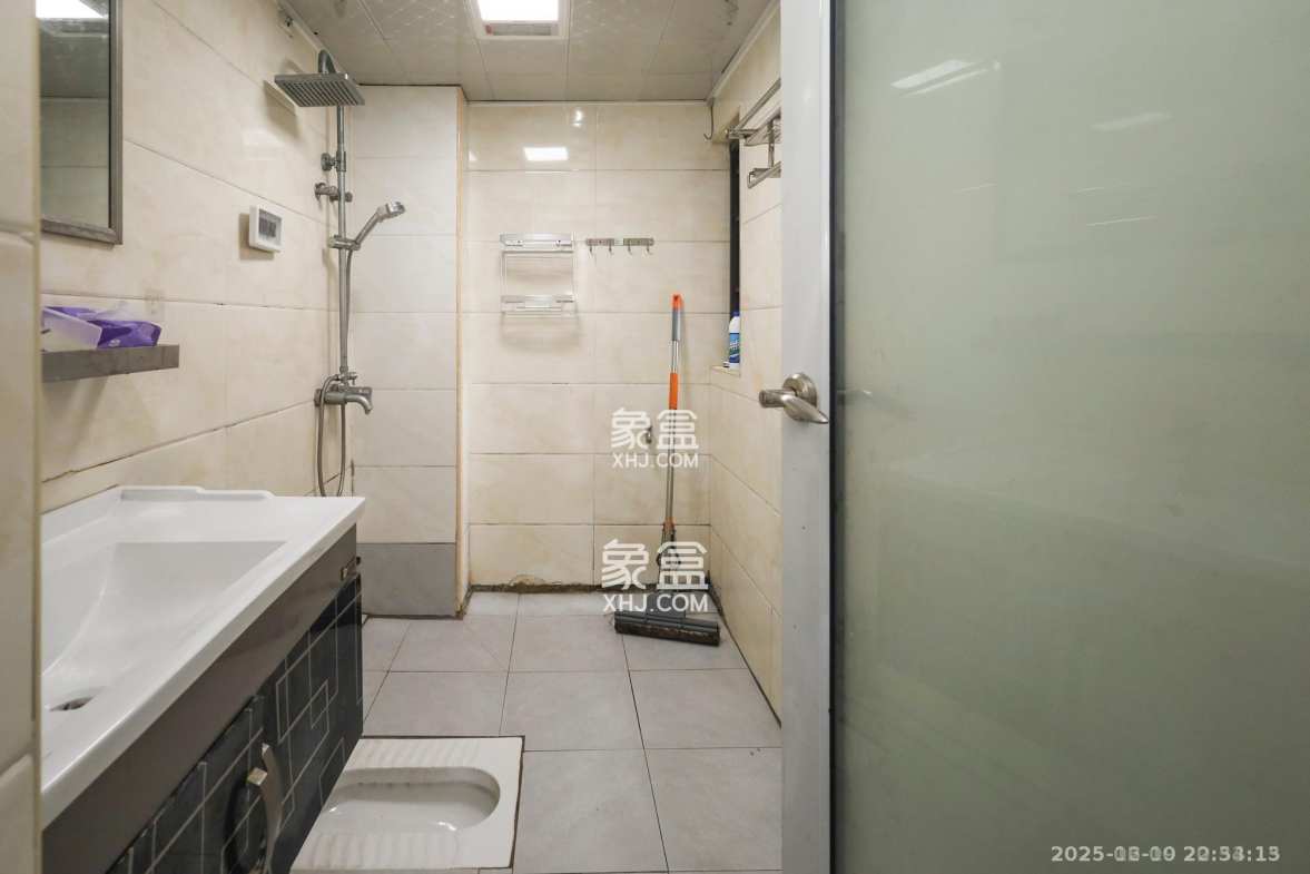 山语城二期 3室2厅1卫 1700.0元/月 山语城二期 3室2厅1卫 1700.0元/月室内图