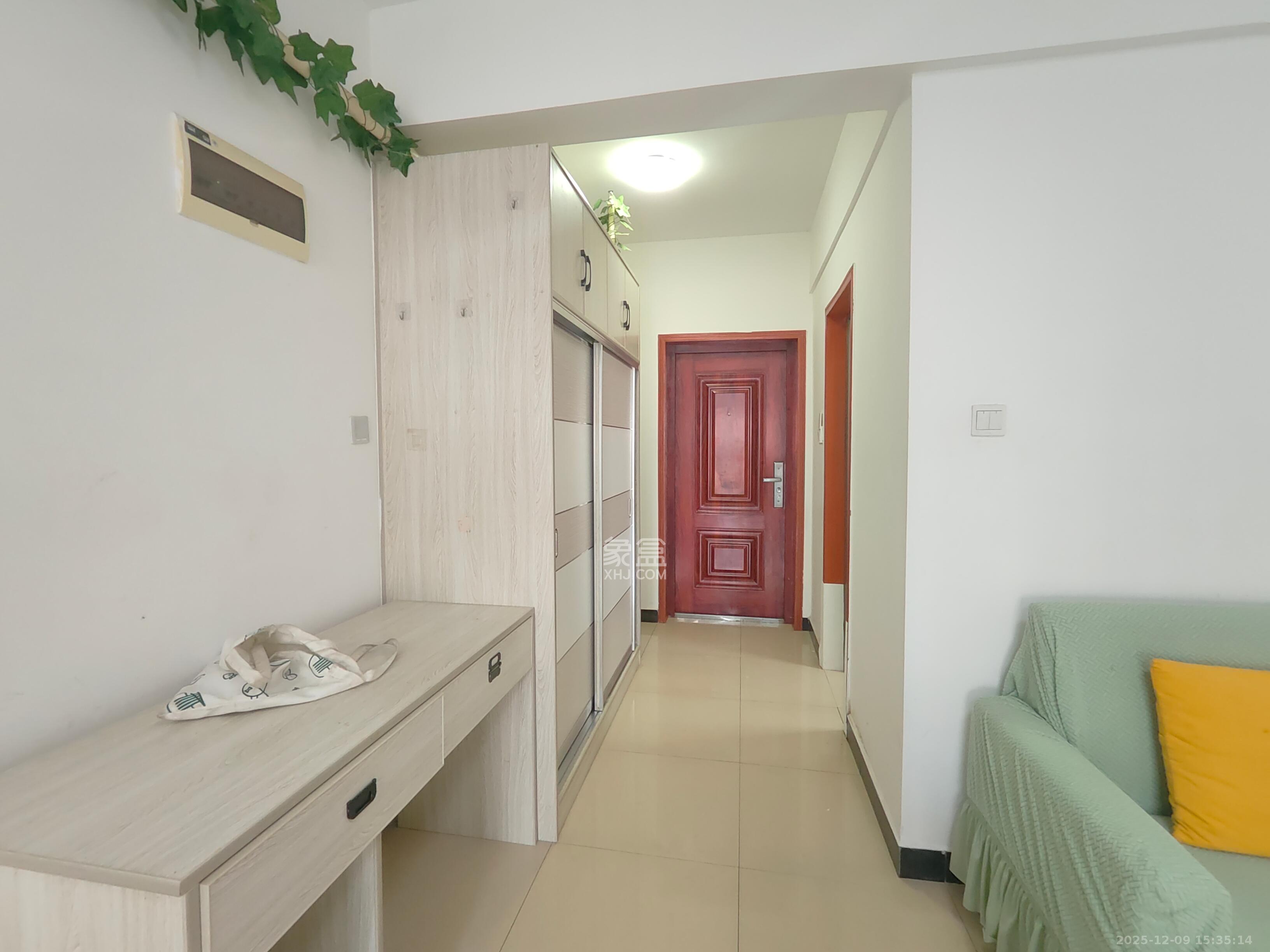 圭塘三小区  1室1厅1卫    1600.0元/月室内图