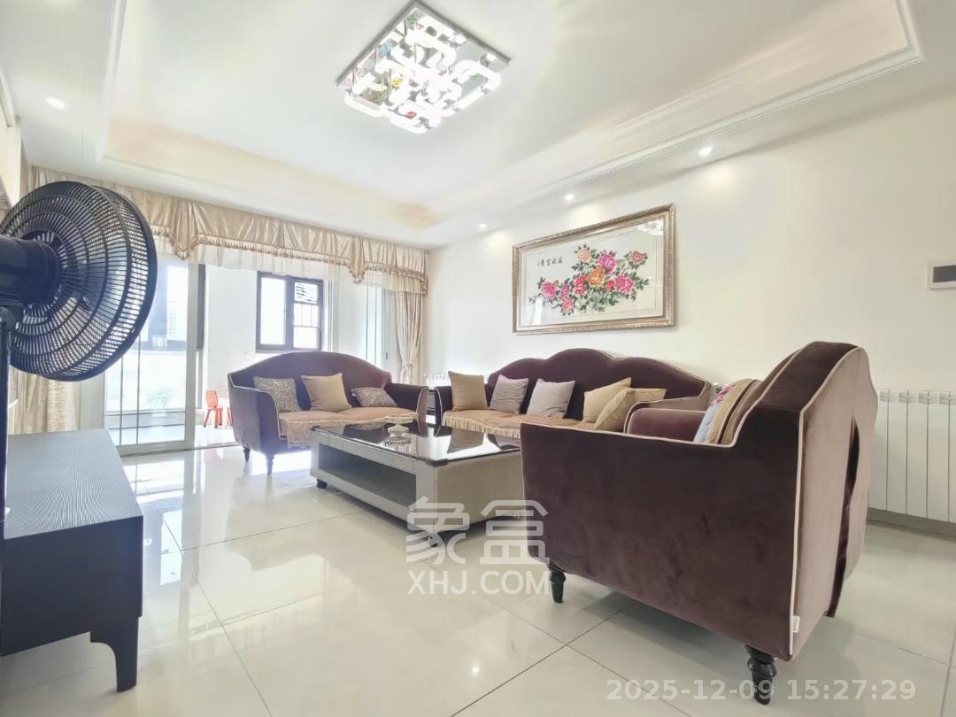 美洲故事高层  3室2厅2卫    4000.0元/月