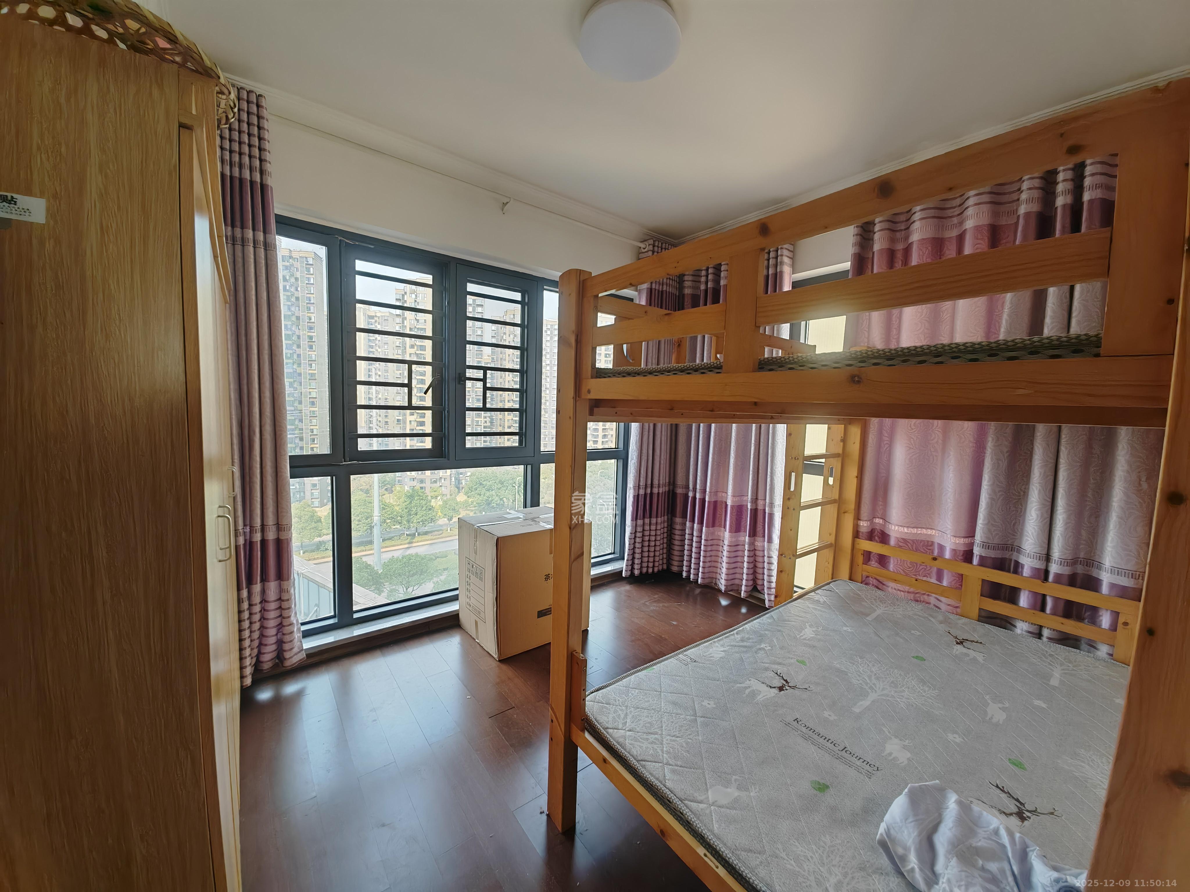 中南国际眼镜城(中伟商业中心) 1室0厅0卫 2600.0元/月 中南国际眼镜城(中伟商业中心) 1室0厅0卫 2600.0元/月室内图