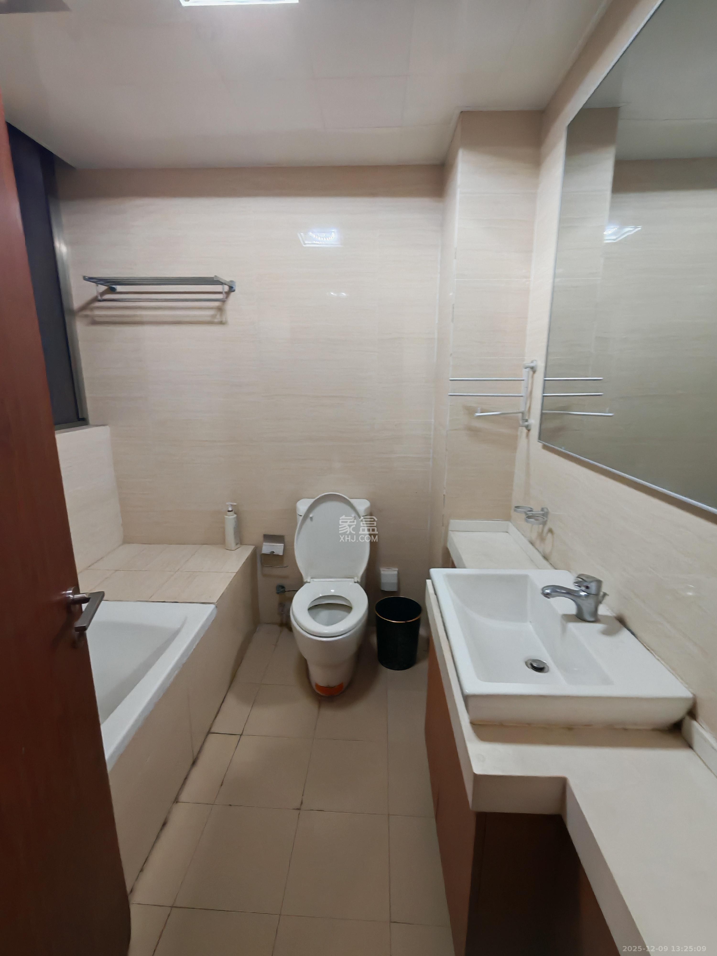 绿地公馆（绿地名邸）  3室2厅1卫    3200.0元/月室内图