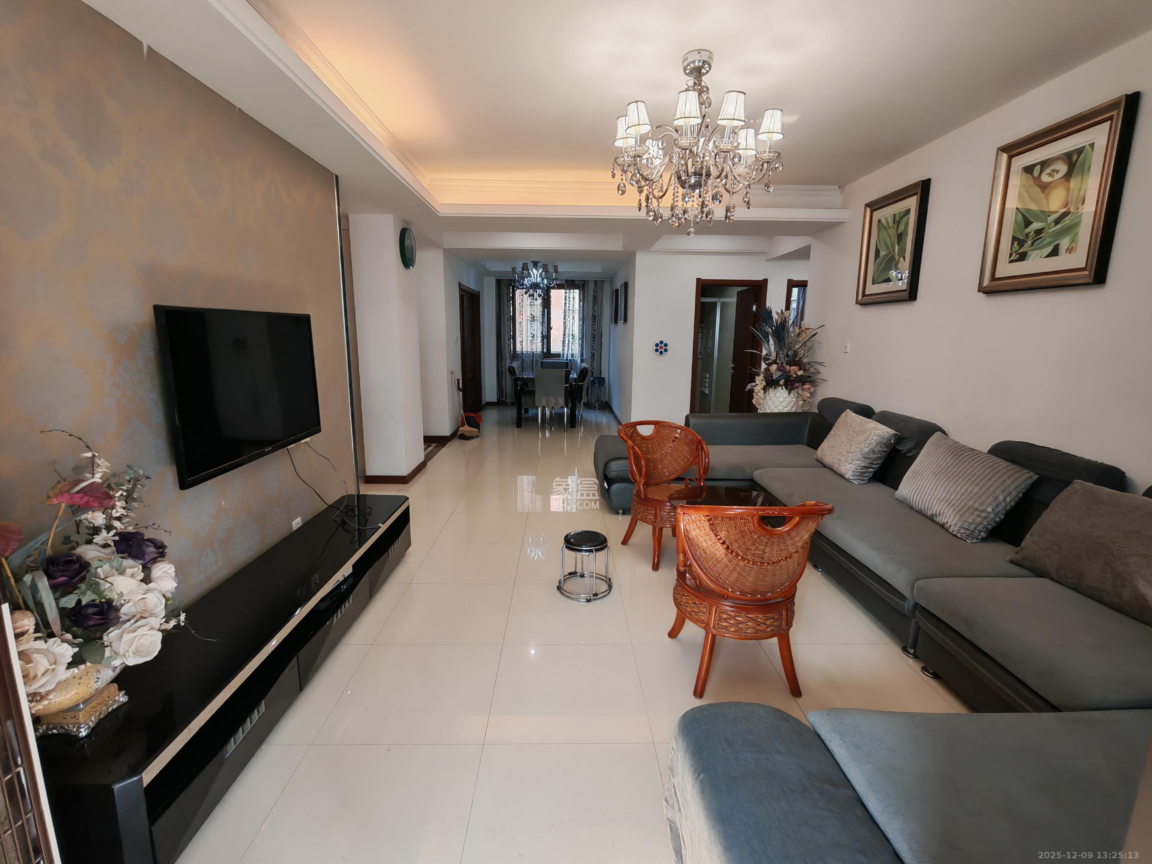 绿地公馆（绿地名邸）  3室2厅1卫    3200.0元/月室内图