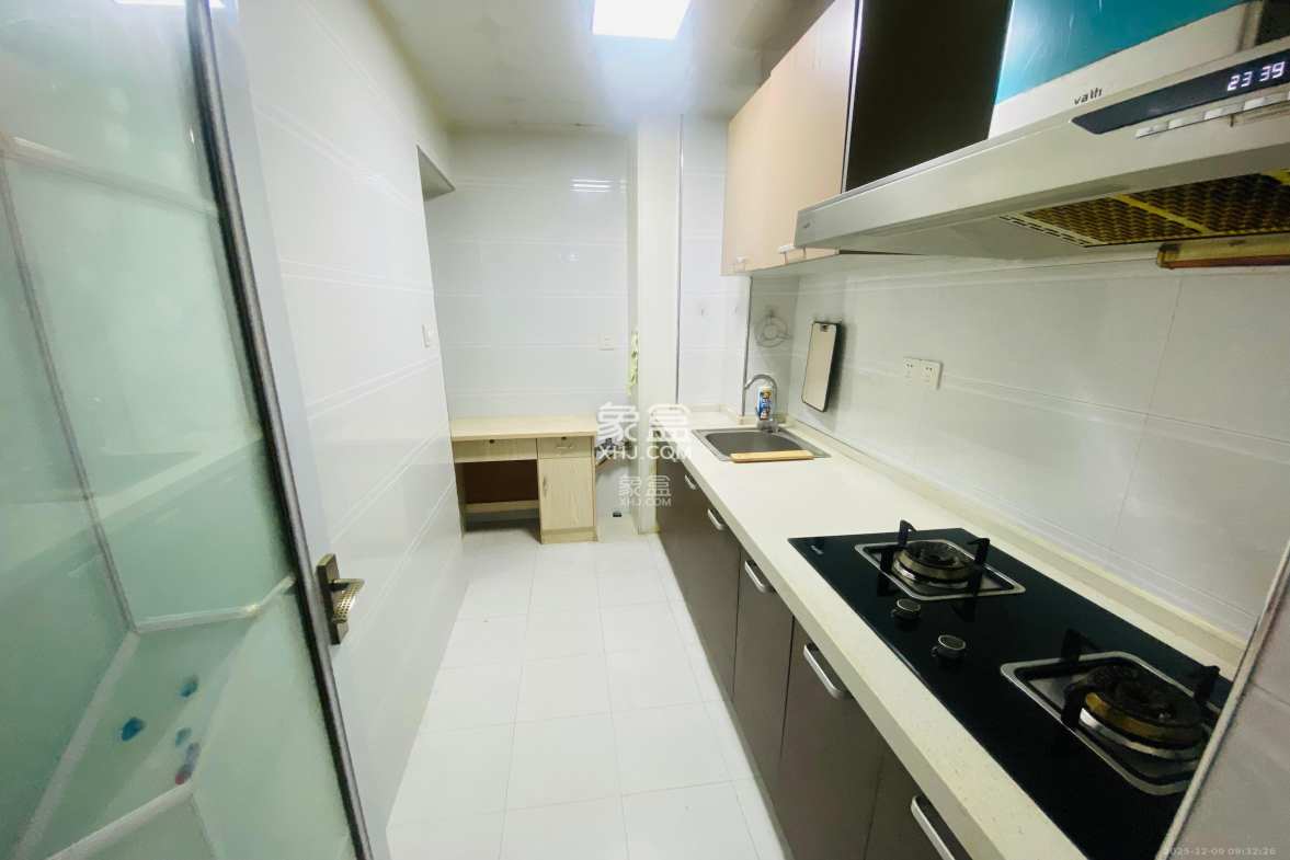 奥克斯广场 3室2厅1卫 2700.0元/月 奥克斯广场 3室2厅1卫 2700.0元/月室内图