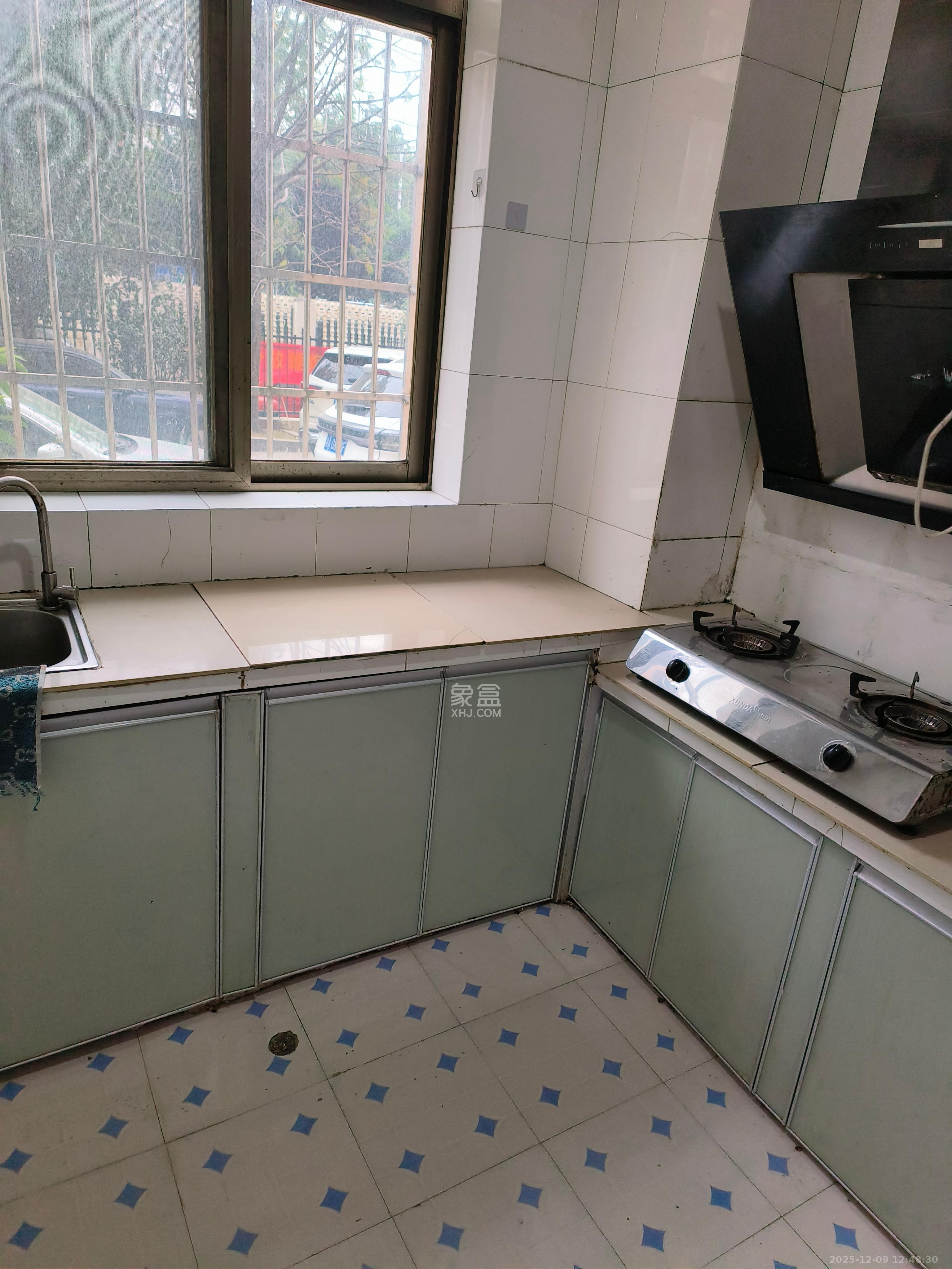 向阳湖安置小区 1室0厅0卫 2600.0元/月 向阳湖安置小区 1室0厅0卫 2600.0元/月室内图