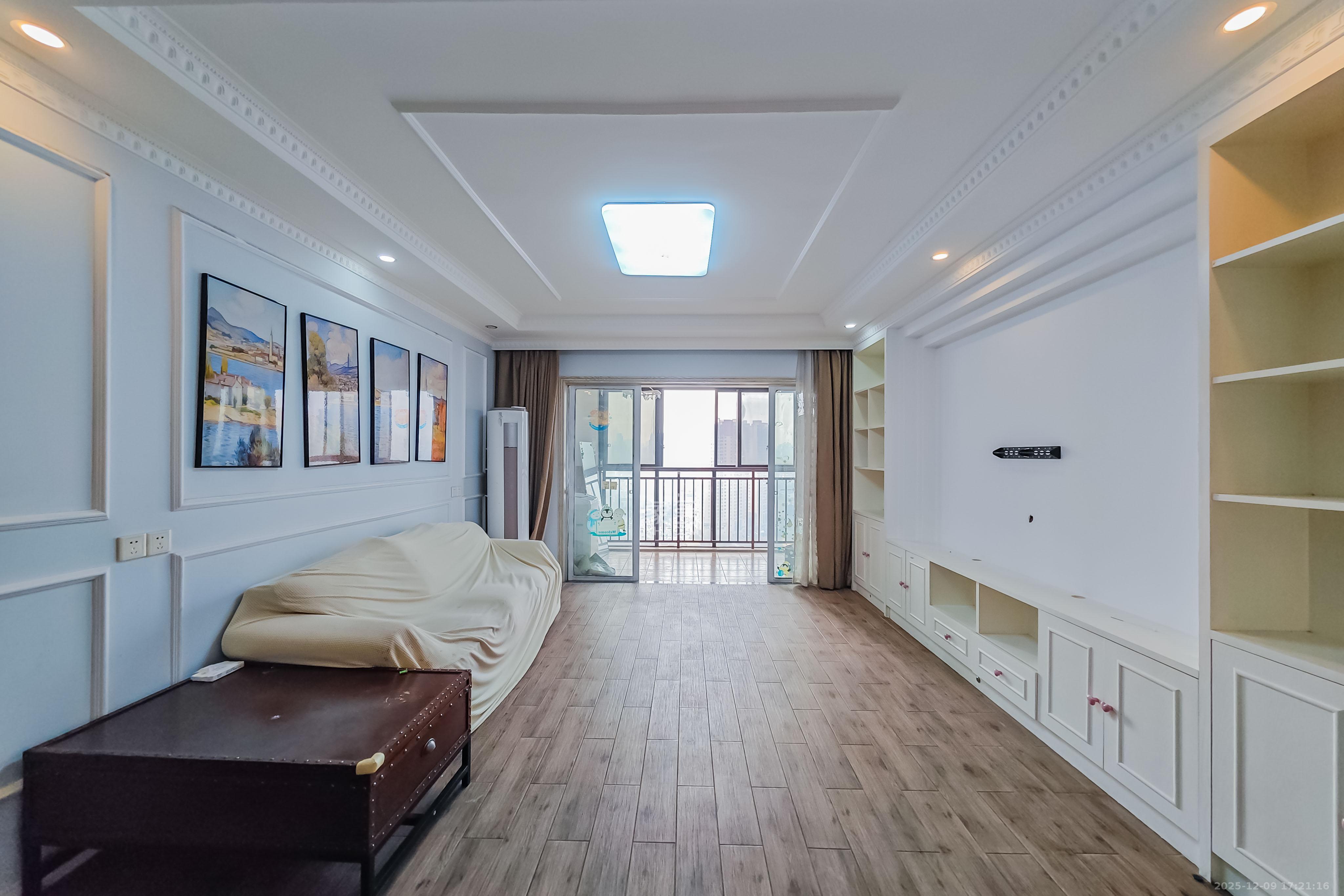 工贸大厦  3室2厅2卫    78.0万