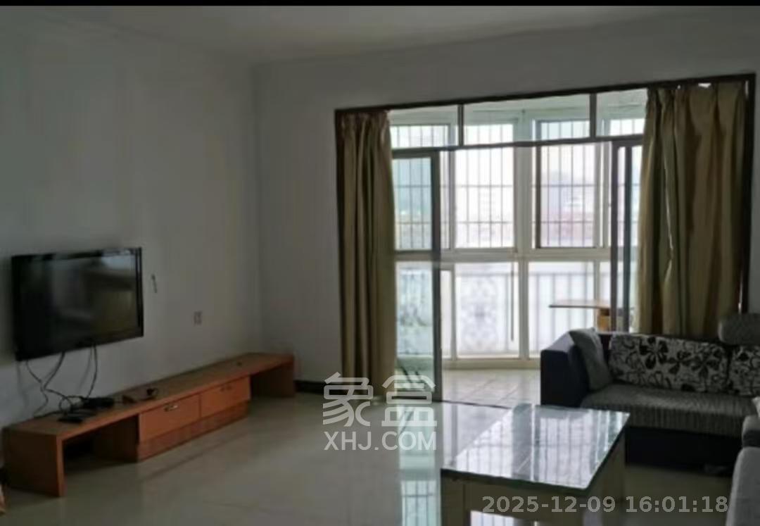 湘绣城  3室2厅2卫    1500.0元/月