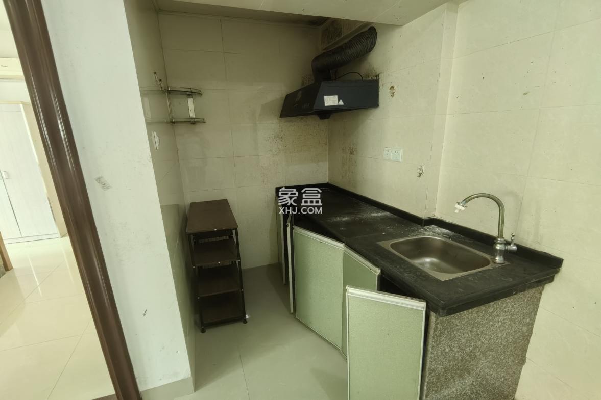 澳华大厦 1室1厅1卫 1000.0元/月 澳华大厦 1室1厅1卫 1000.0元/月室内图