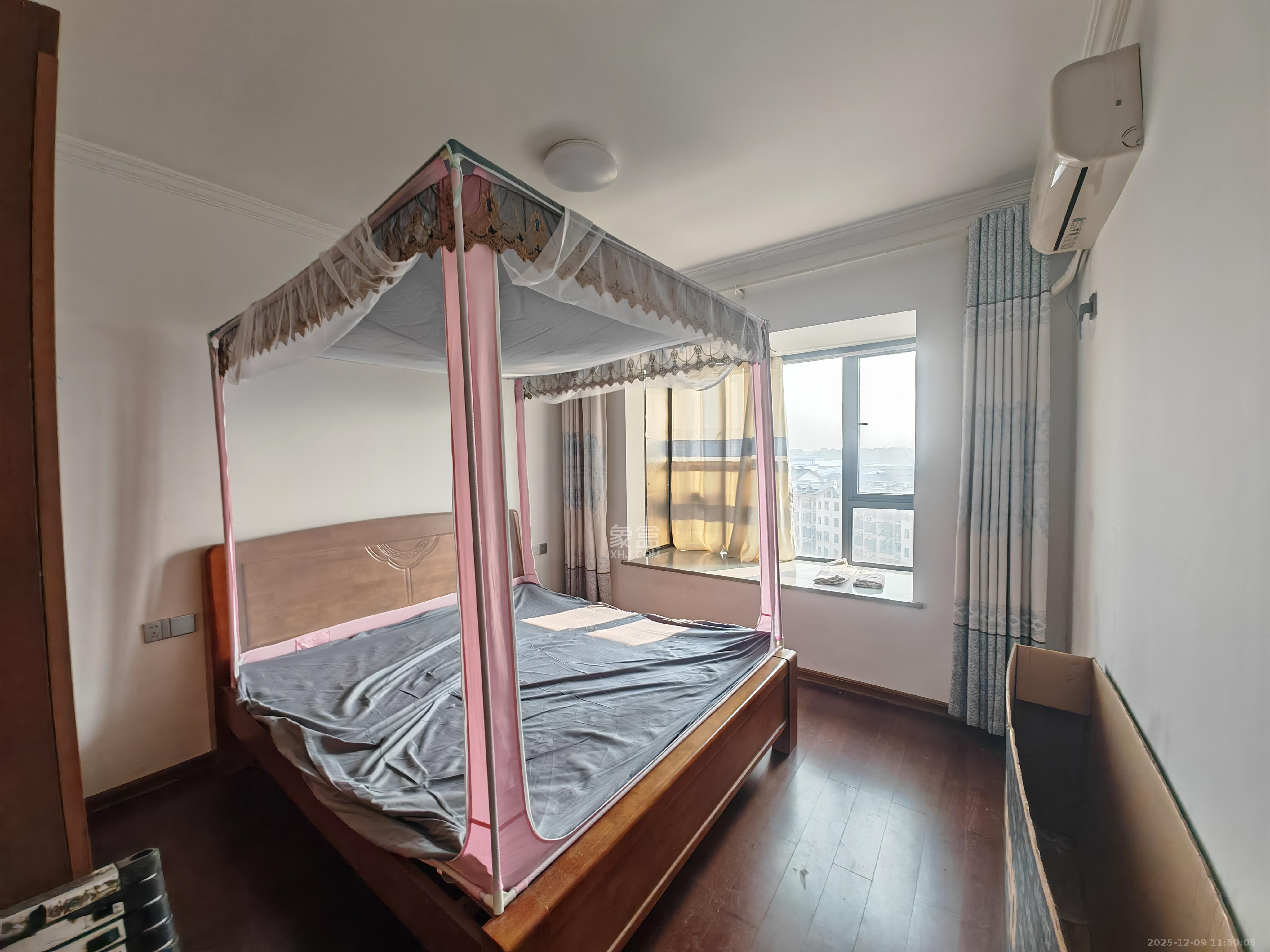 中南国际眼镜城(中伟商业中心) 1室0厅0卫 2600.0元/月 中南国际眼镜城(中伟商业中心) 1室0厅0卫 2600.0元/月室内图