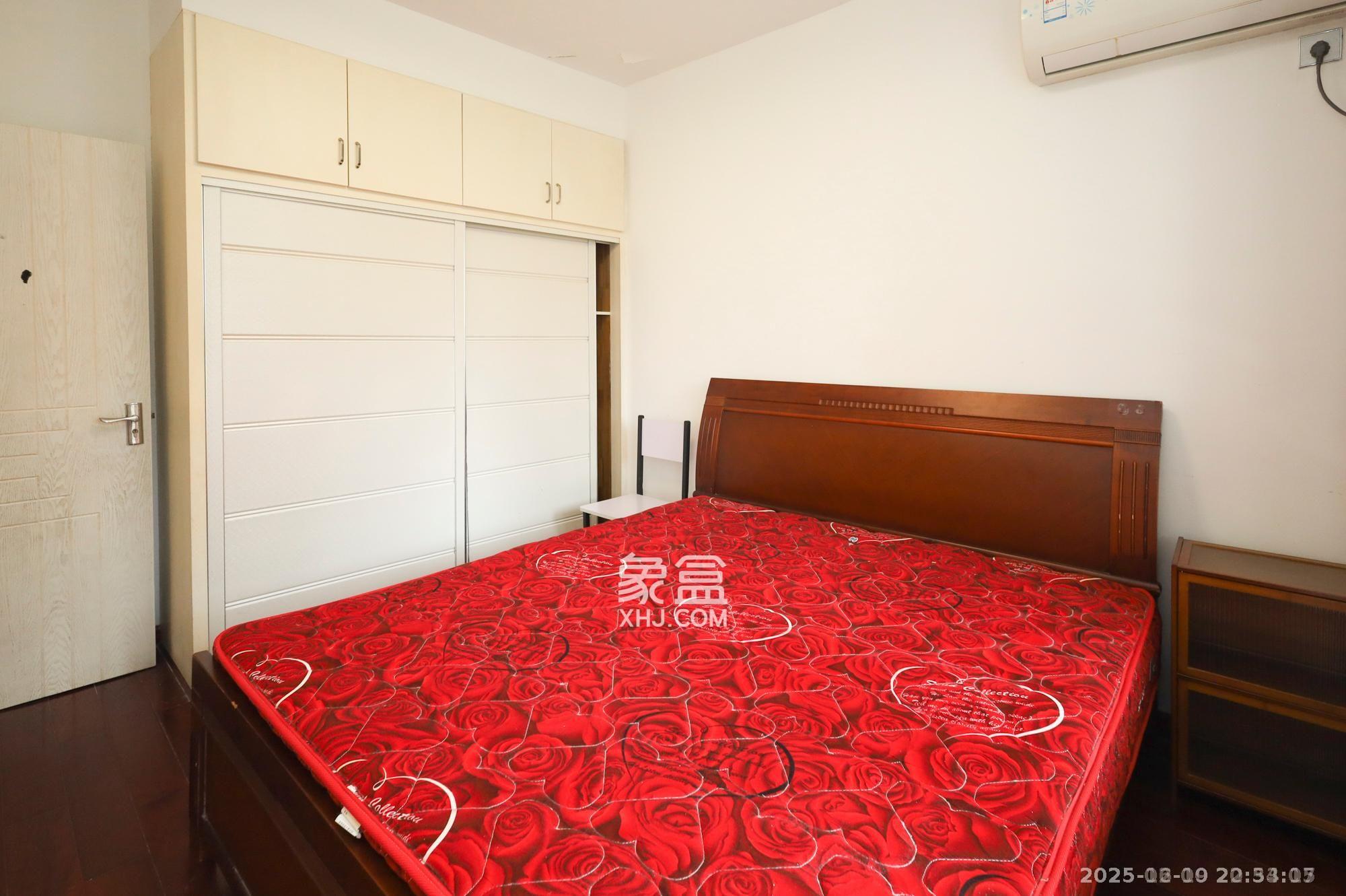 山语城二期 3室2厅1卫 1700.0元/月 山语城二期 3室2厅1卫 1700.0元/月室内图