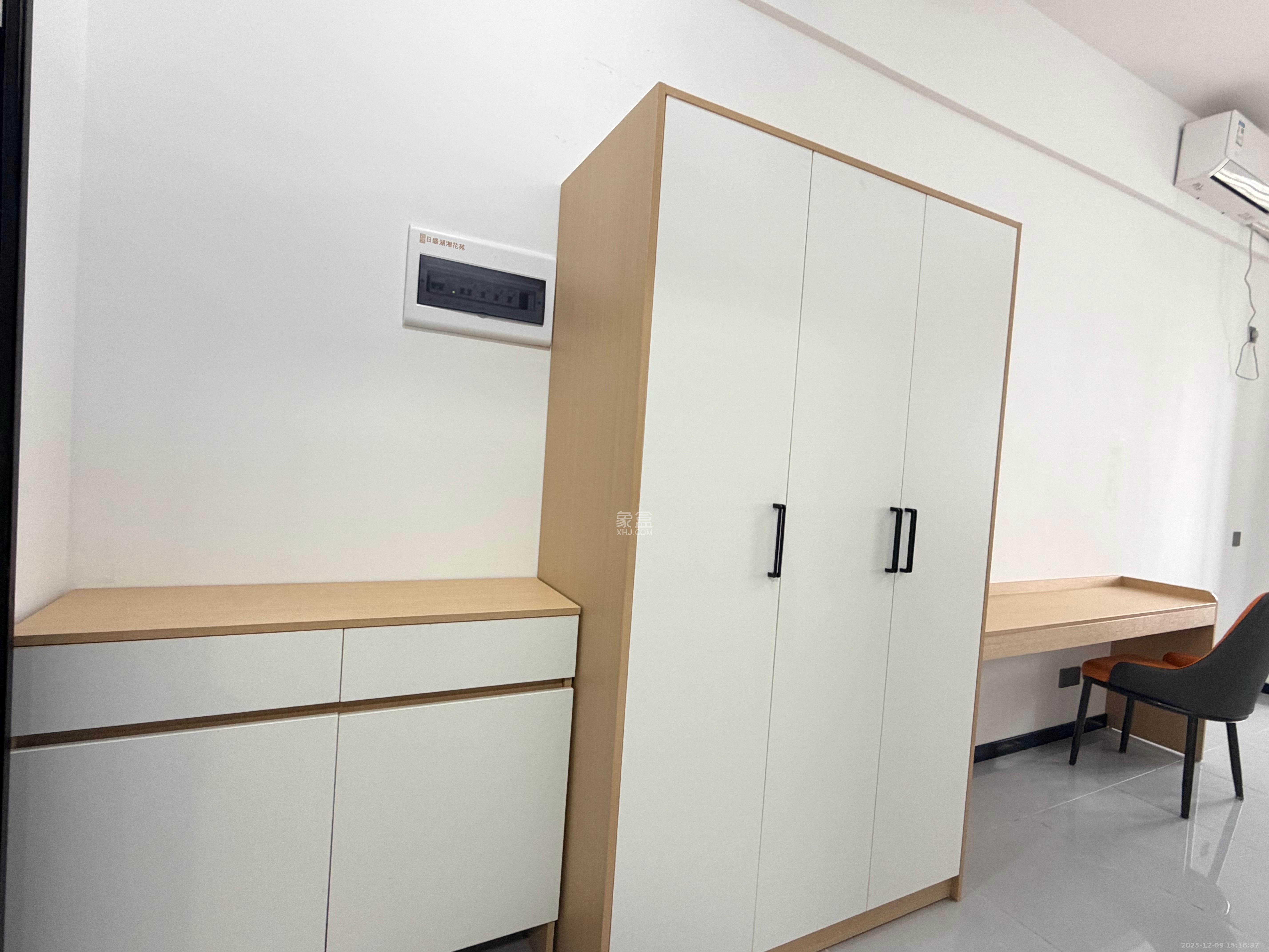 日盛湖湘花苑 1室0厅1卫 1300.0元/月 日盛湖湘花苑 1室0厅1卫 1300.0元/月室内图