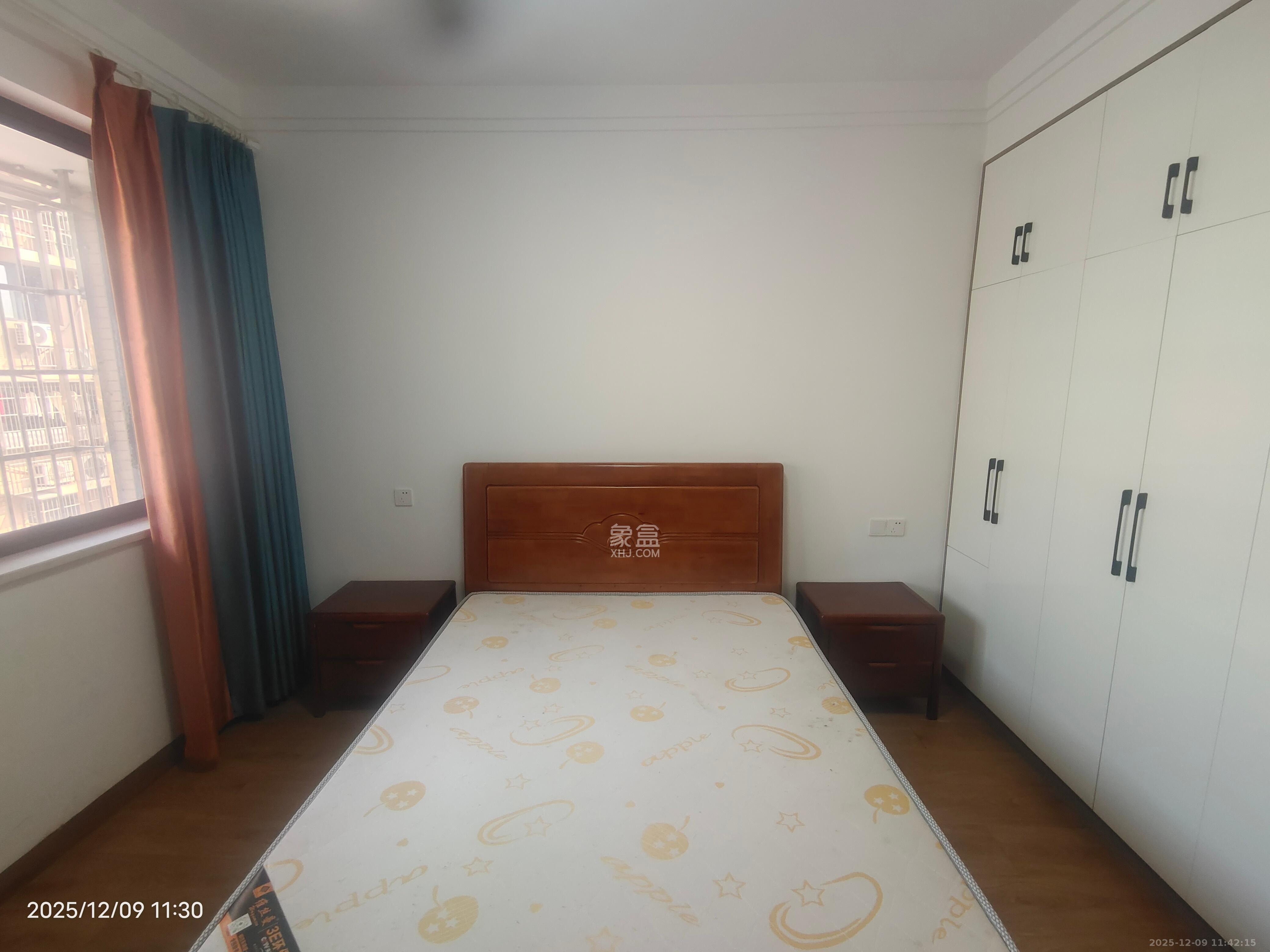 山水新城 3室2厅2卫 2500.0元/月 山水新城 3室2厅2卫 2500.0元/月室内图