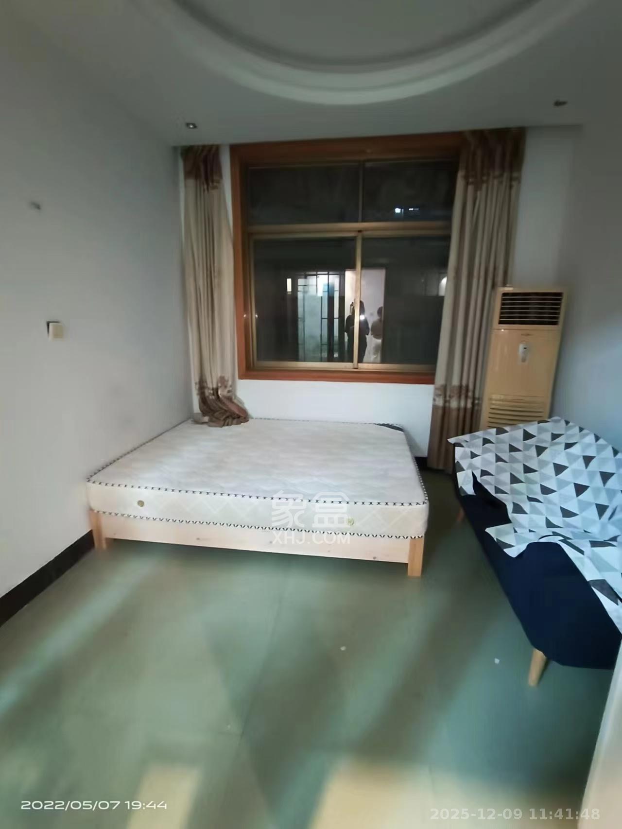 雨花区教育局宿舍  3室1厅1卫    2300.0元/月室内图