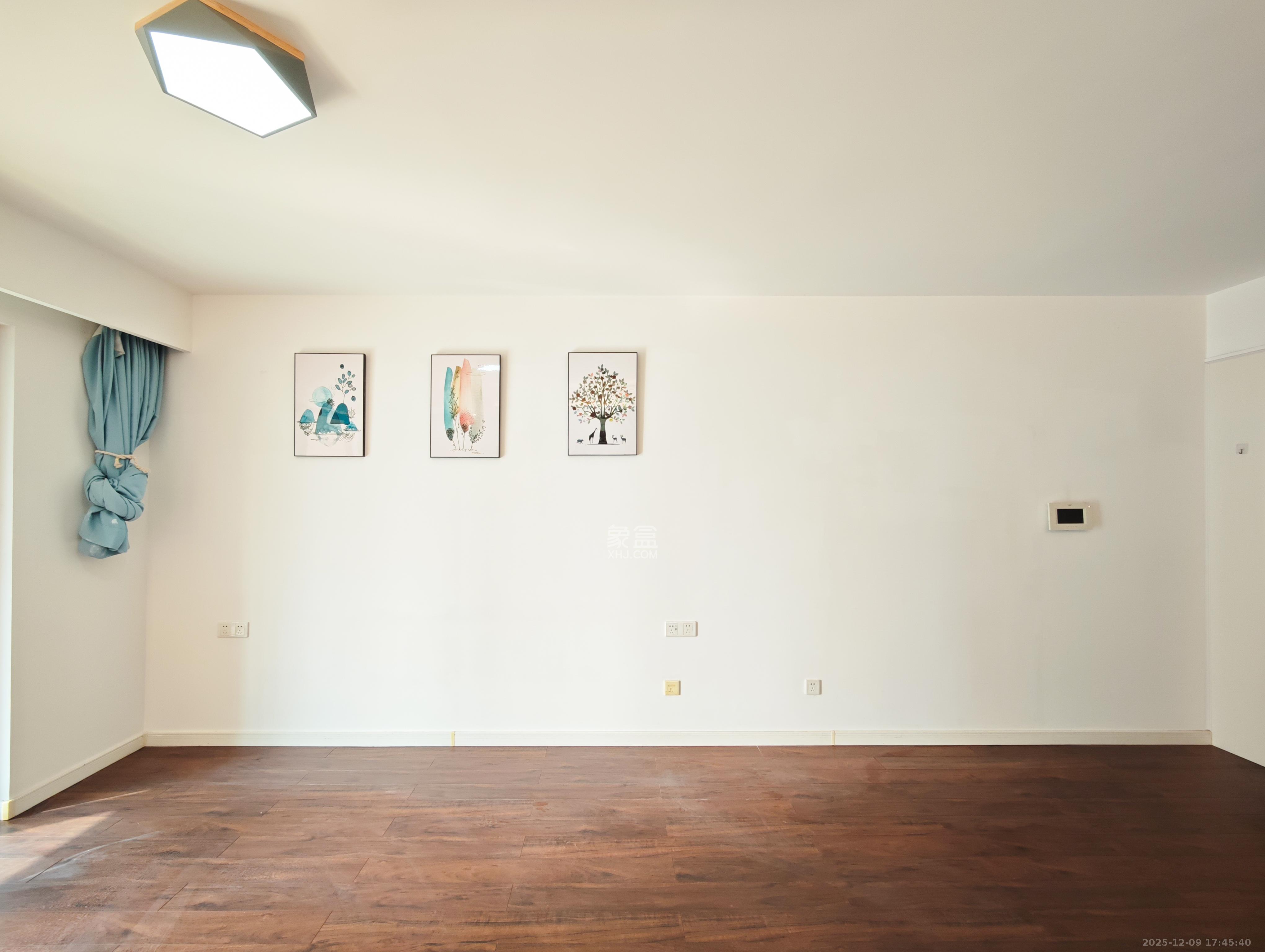 万科魅力之城观澜里  3室2厅2卫    95.0万