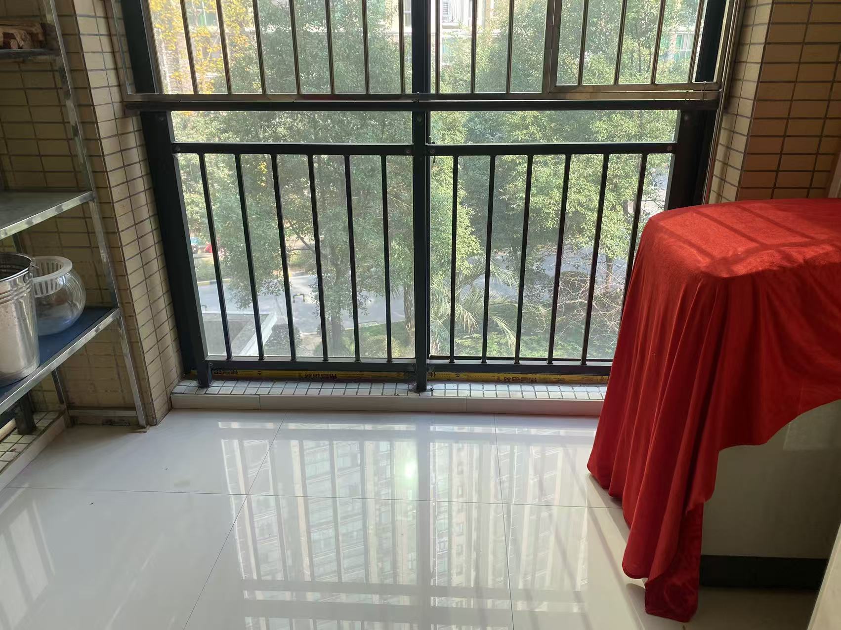 水映豪廷(一,二,三期) 4室2厅2卫 2000.0元/月 水映豪廷(一,二,三期) 4室2厅2卫 2000.0元/月室内图