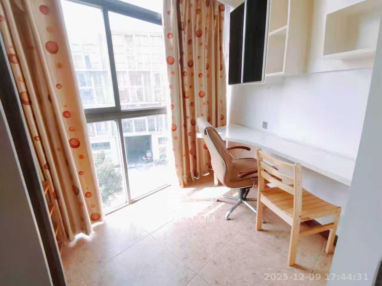 阳光100二期 1室1厅1卫 2000.0元/月 阳光100二期 1室1厅1卫 2000.0元/月室内图