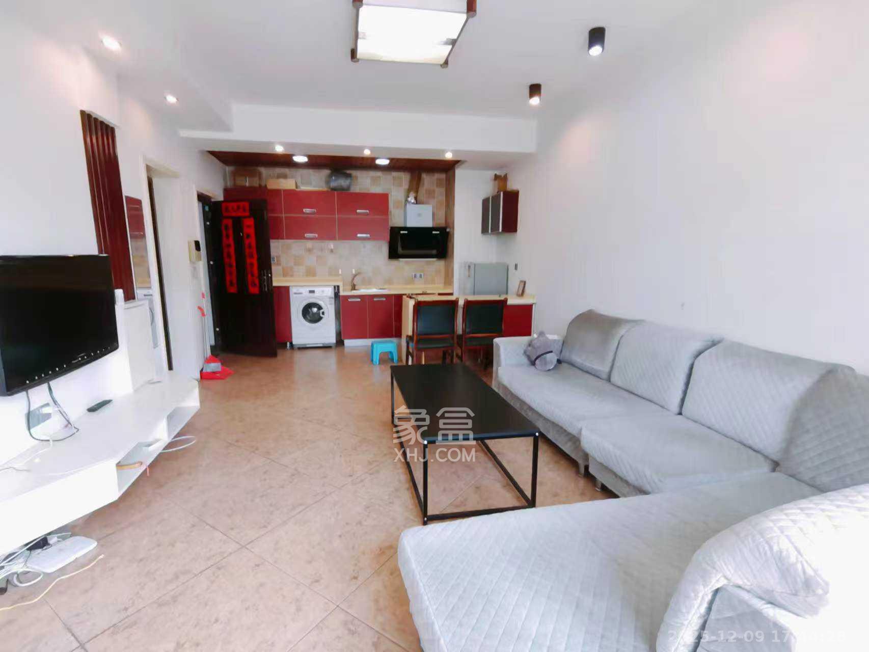 阳光100二期  1室1厅1卫    2000.0元/月室内图