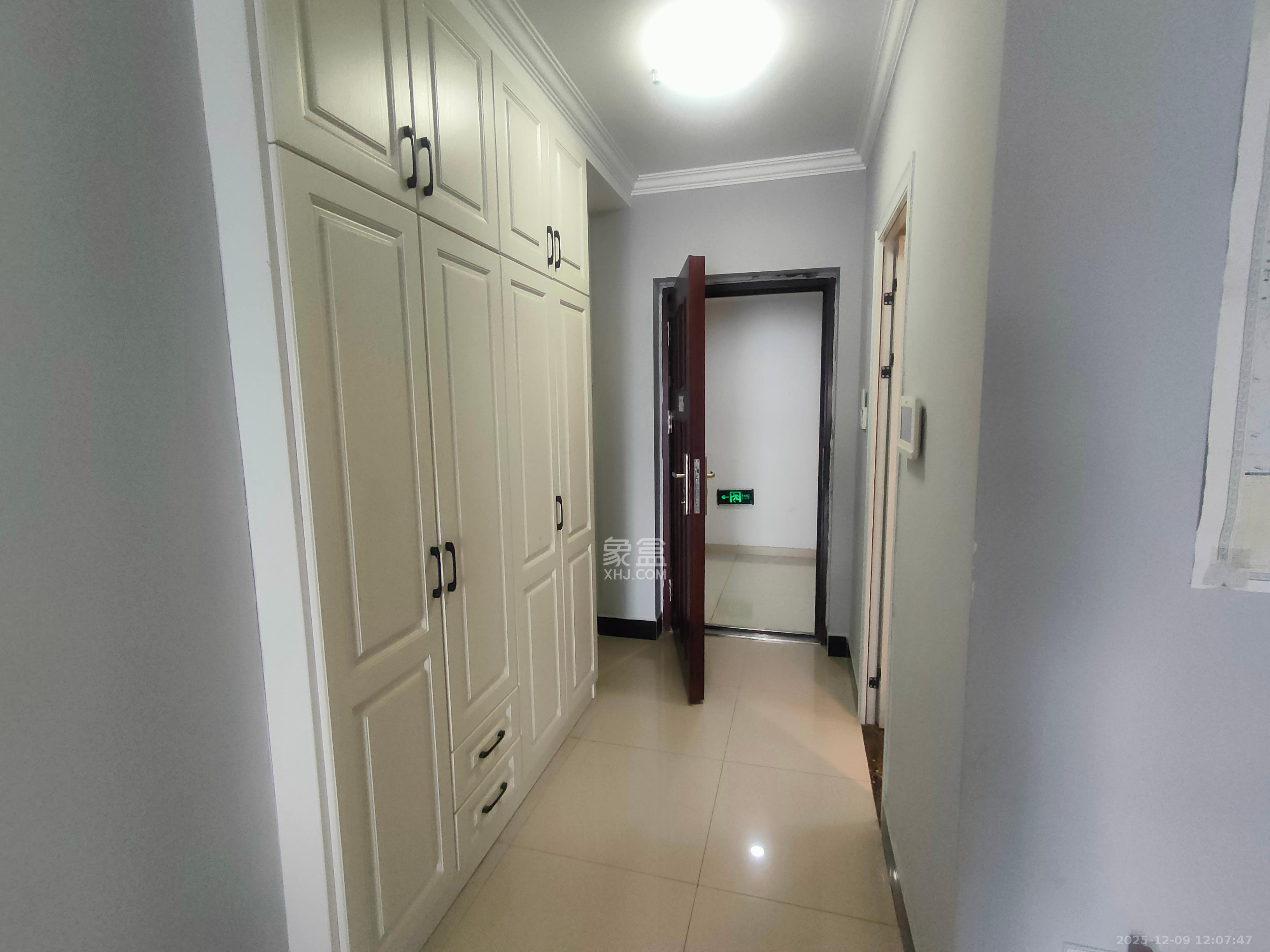 明发国际城  1室1厅1卫    1300.0元/月室内图