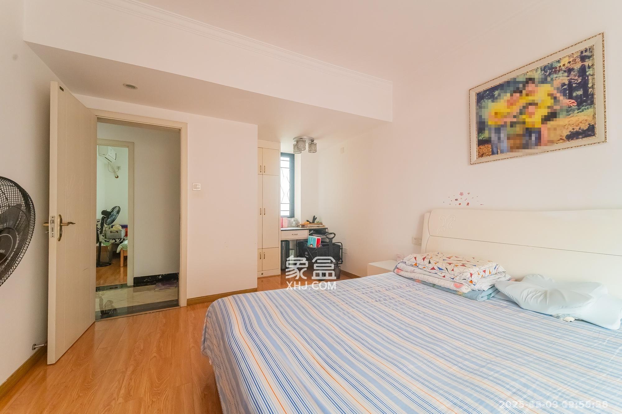 深业睿城 3室2厅1卫 2500.0元/月 深业睿城 3室2厅1卫 2500.0元/月室内图