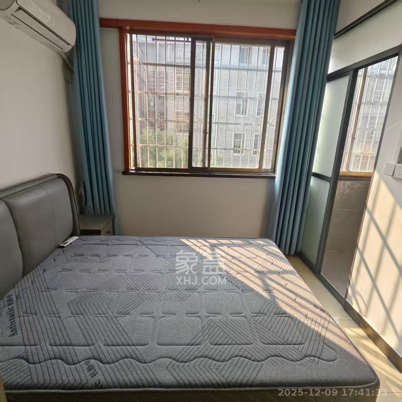 黄鹤小区2片  1室0厅0卫    1100.0元/月室内图