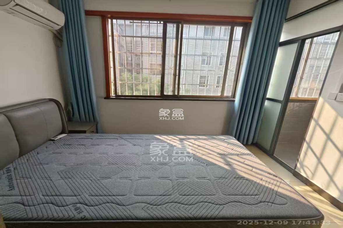 黄鹤小区2片 1室0厅0卫 1100.0元/月 黄鹤小区2片 1室0厅0卫 1100.0元/月室内图