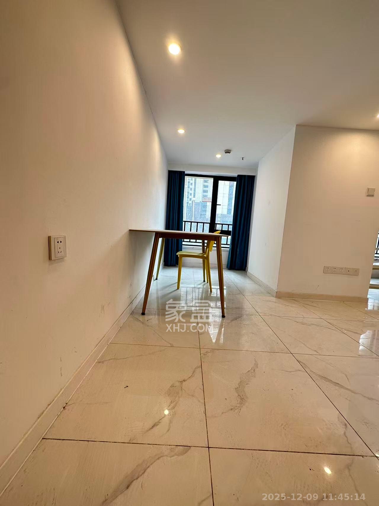 卓越江岸 2室2厅1卫 2200.0元/月 卓越江岸 2室2厅1卫 2200.0元/月室内图