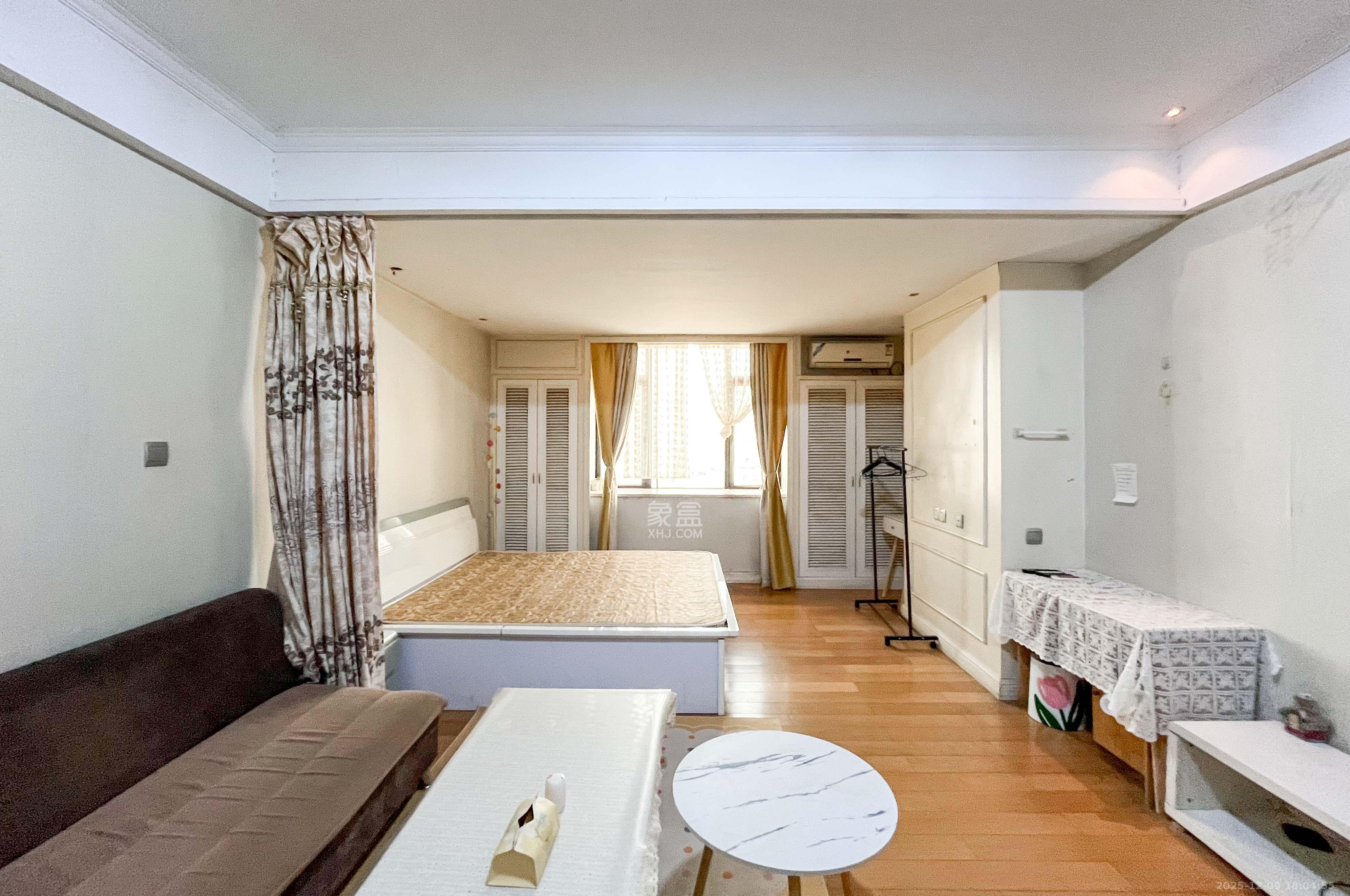 沁园春御院  1室1厅1卫    42.8万