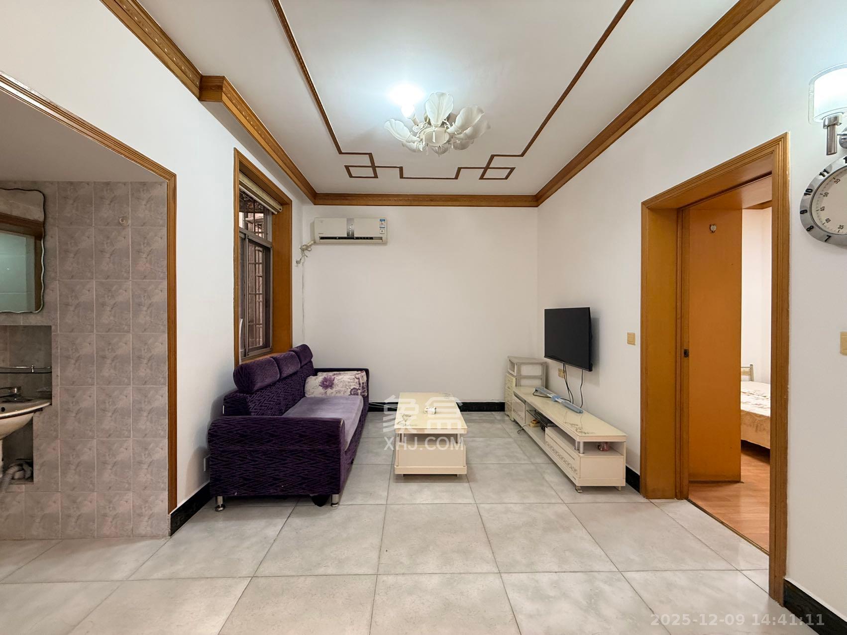 湘雅医院职工宿舍南院  2室1厅1卫    2100.0元/月