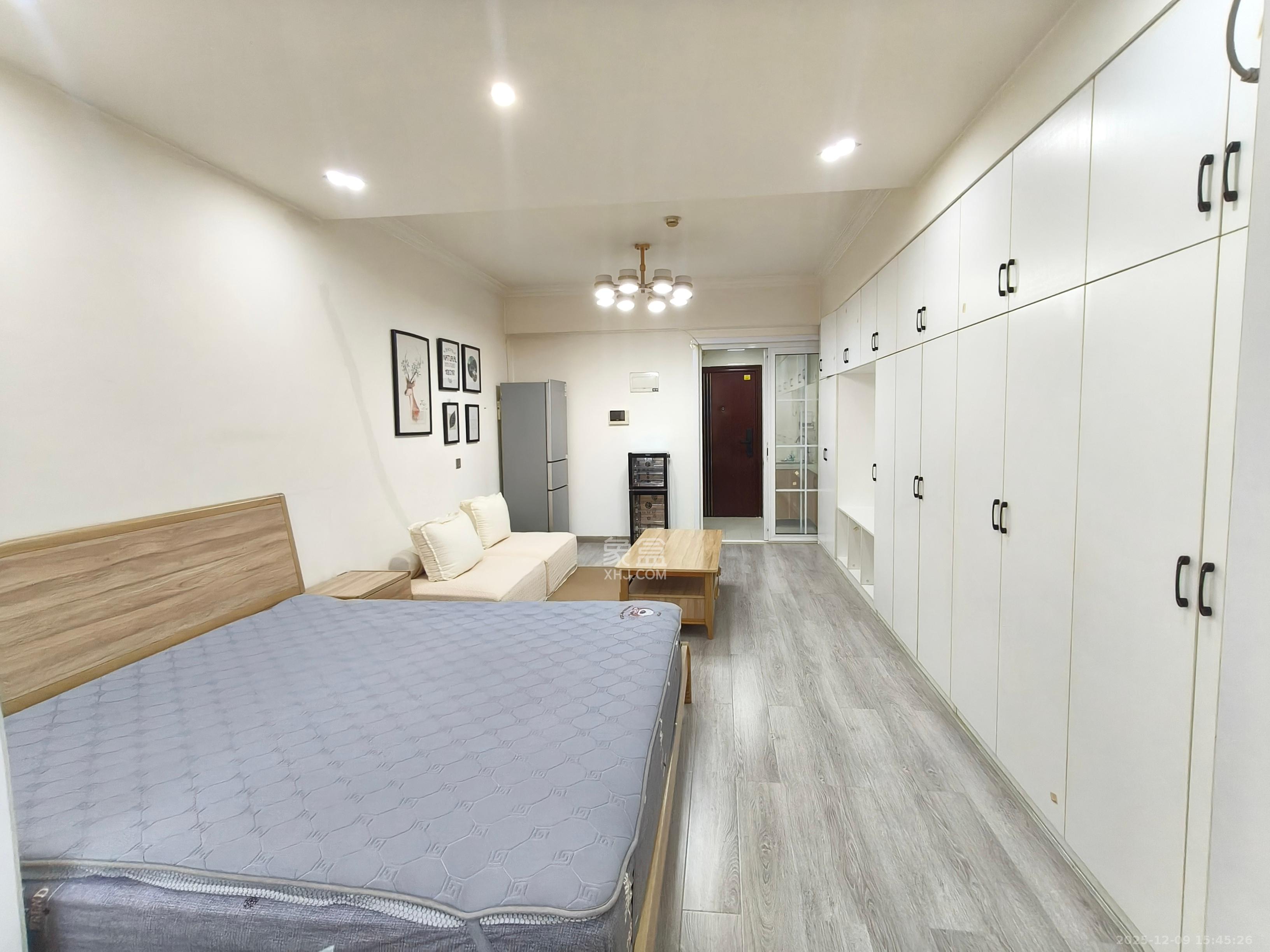 星城映象  1室1厅1卫    1400.0元/月