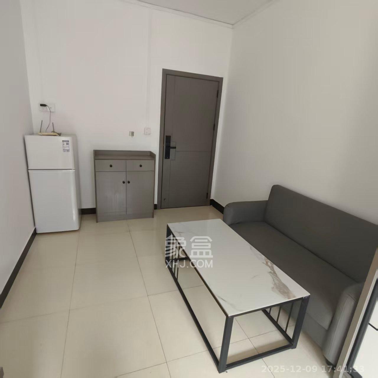 黄鹤小区2片 1室0厅0卫 1100.0元/月 黄鹤小区2片 1室0厅0卫 1100.0元/月室内图