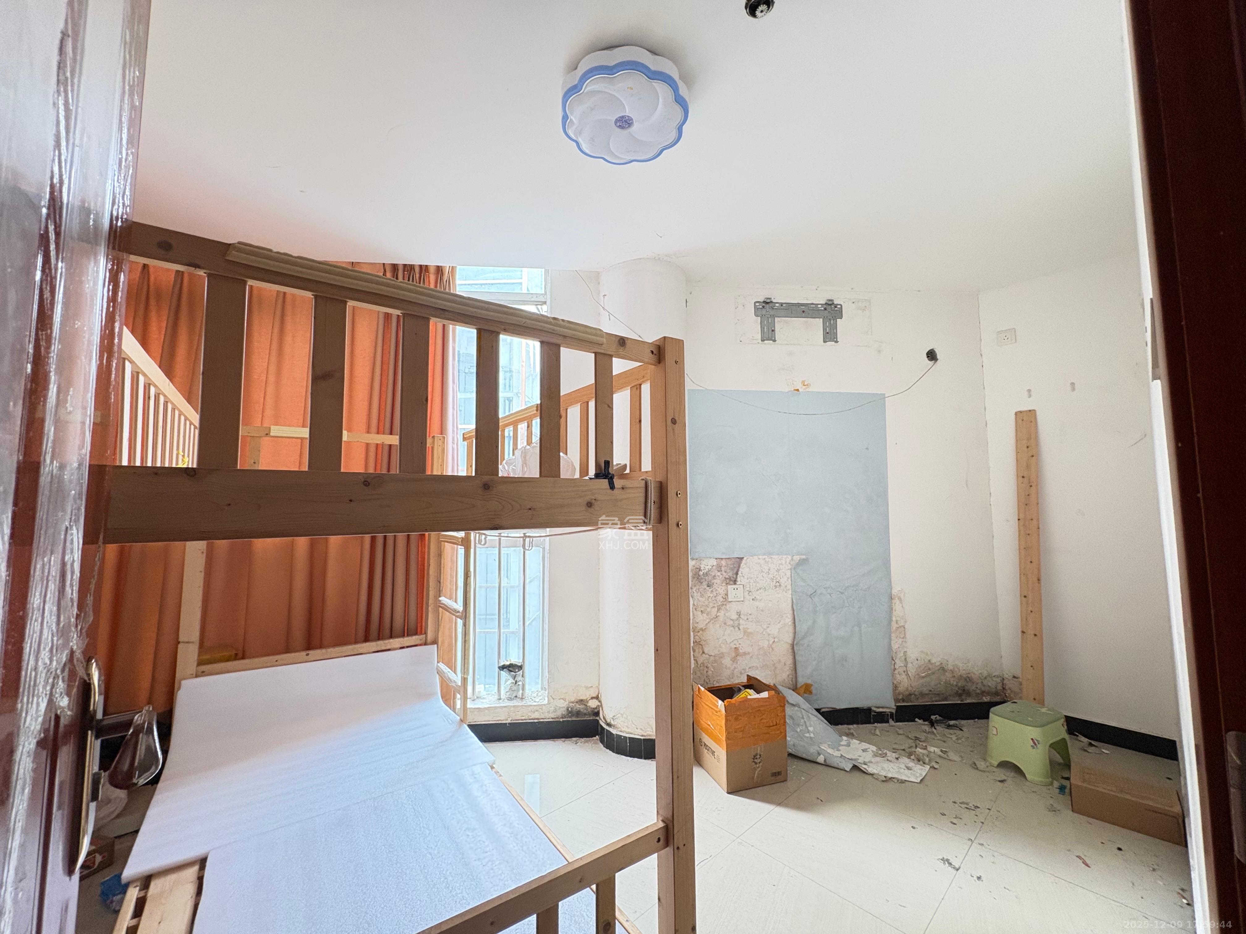 上河国际C区   115.0㎡      4500.0元/月室内图