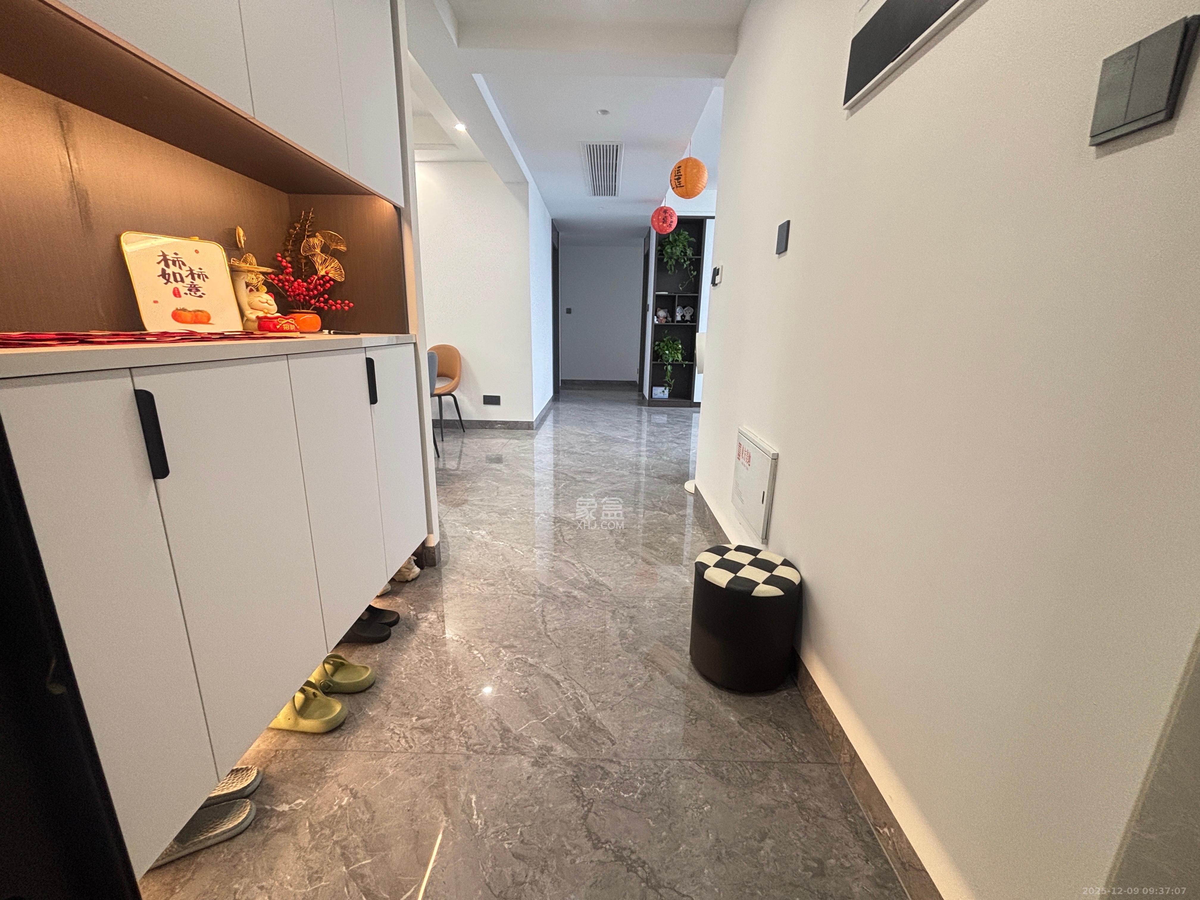 东方美地  3室2厅2卫    2900.0元/月