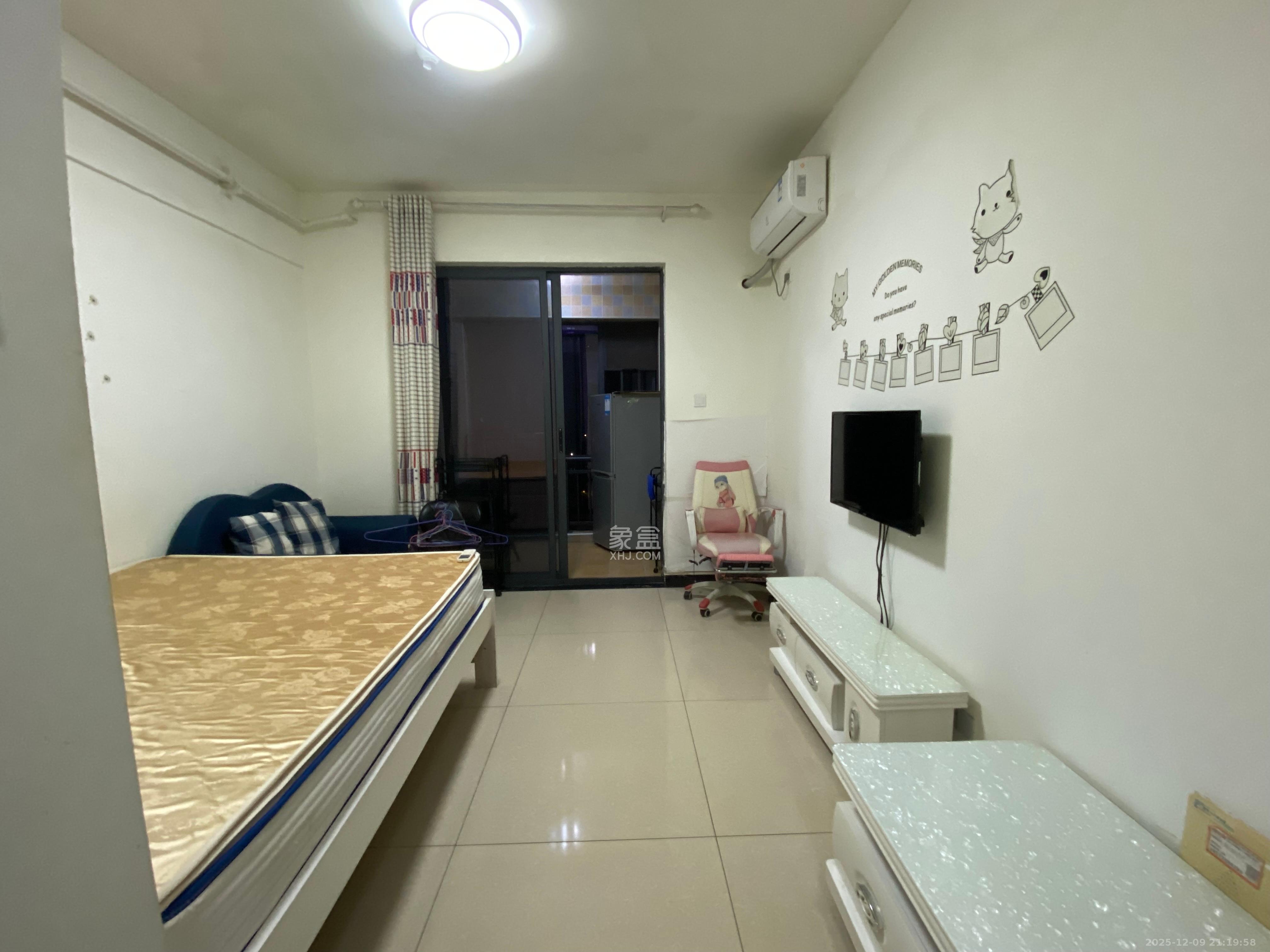 保利麓谷林语I区  1室1厅1卫    1300.0元/月