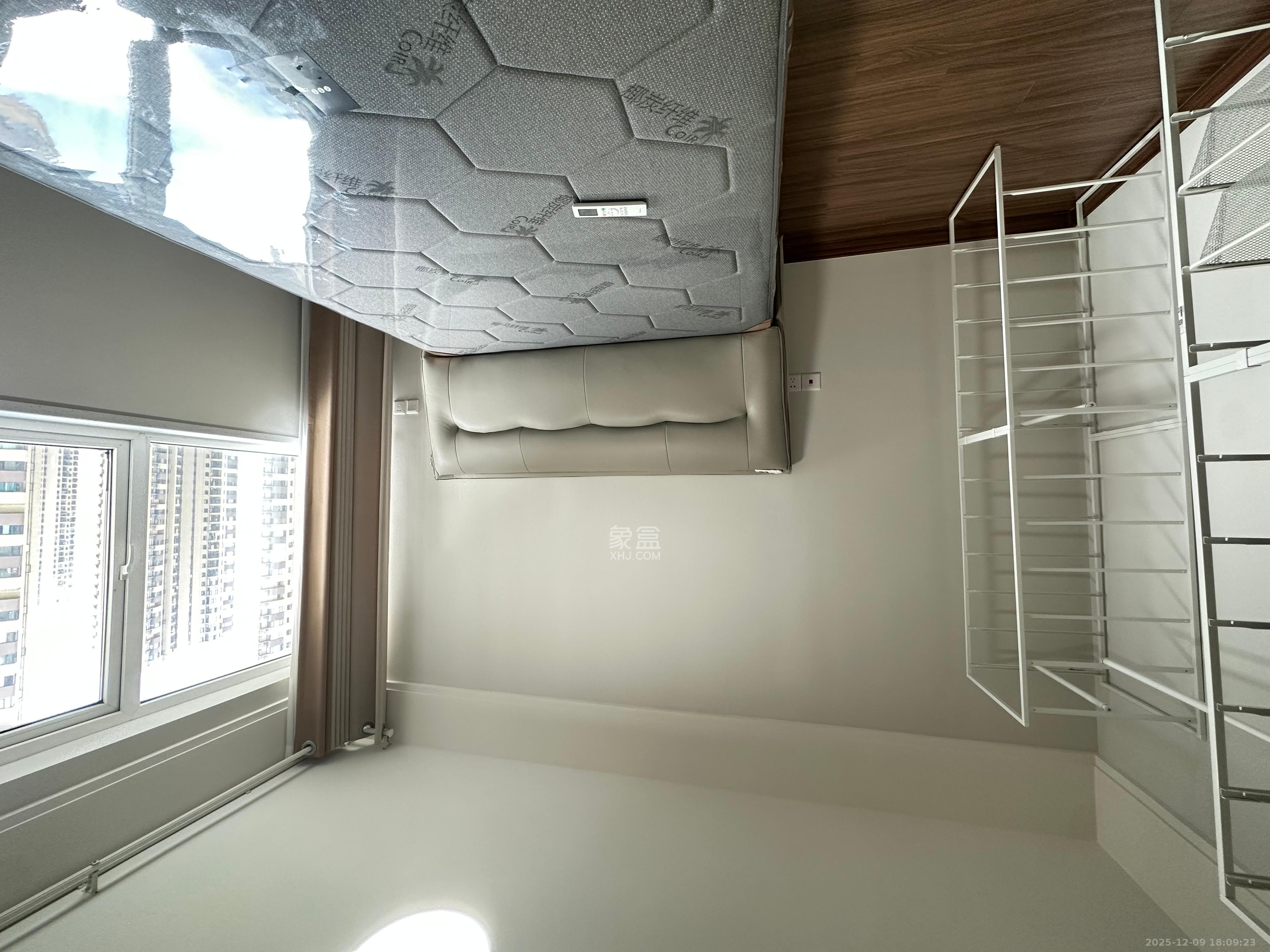 保利香槟国际  2室2厅1卫    2000.0元/月室内图