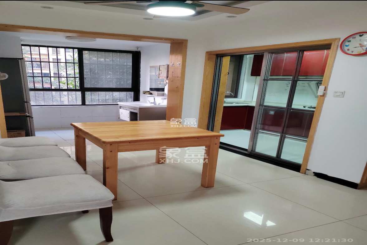 保利麓谷林语D区 3室1厅1卫 2200.0元/月 保利麓谷林语D区 3室1厅1卫 2200.0元/月室内图