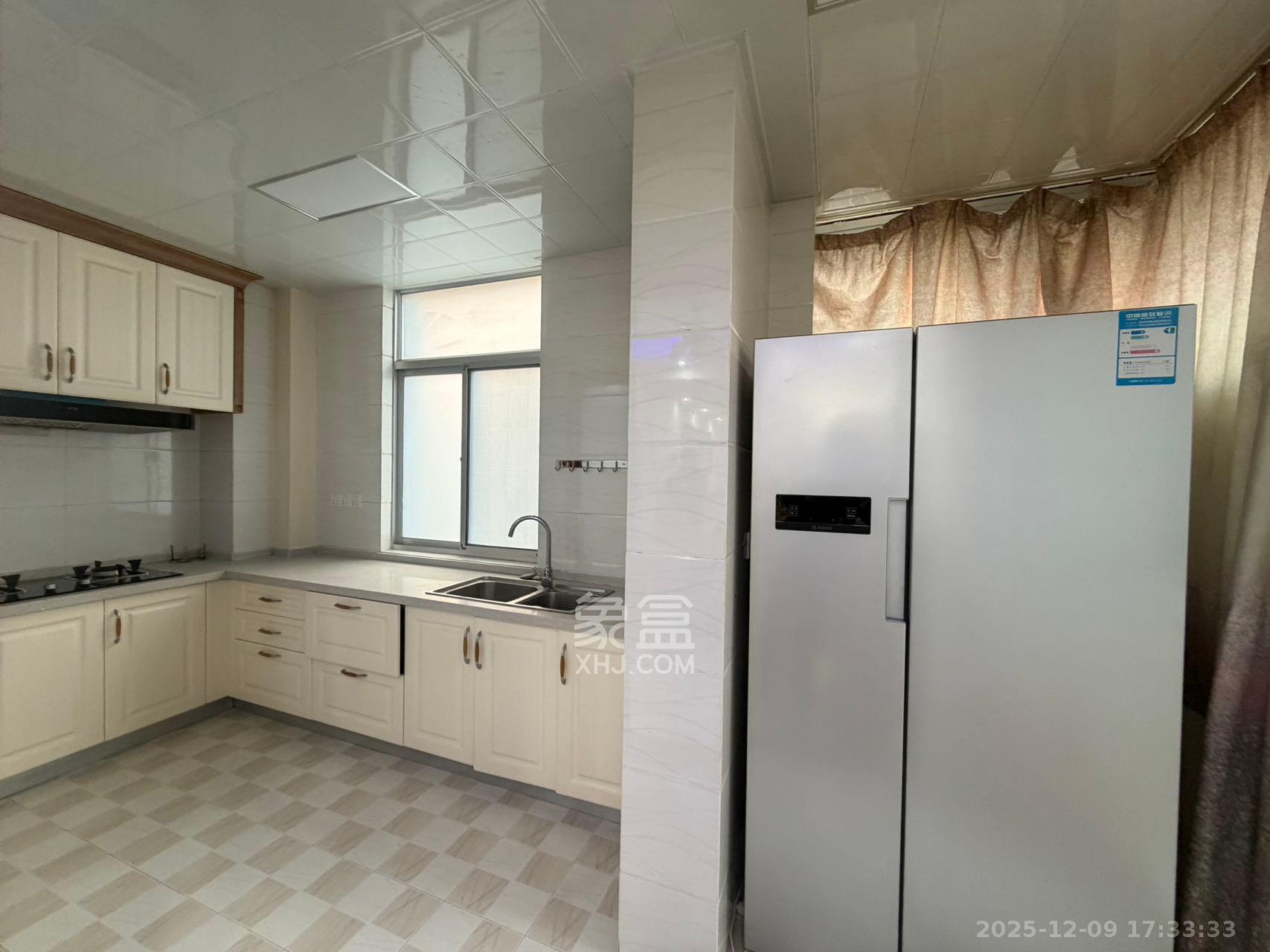 德泽苑  4室2厅2卫    90.0万