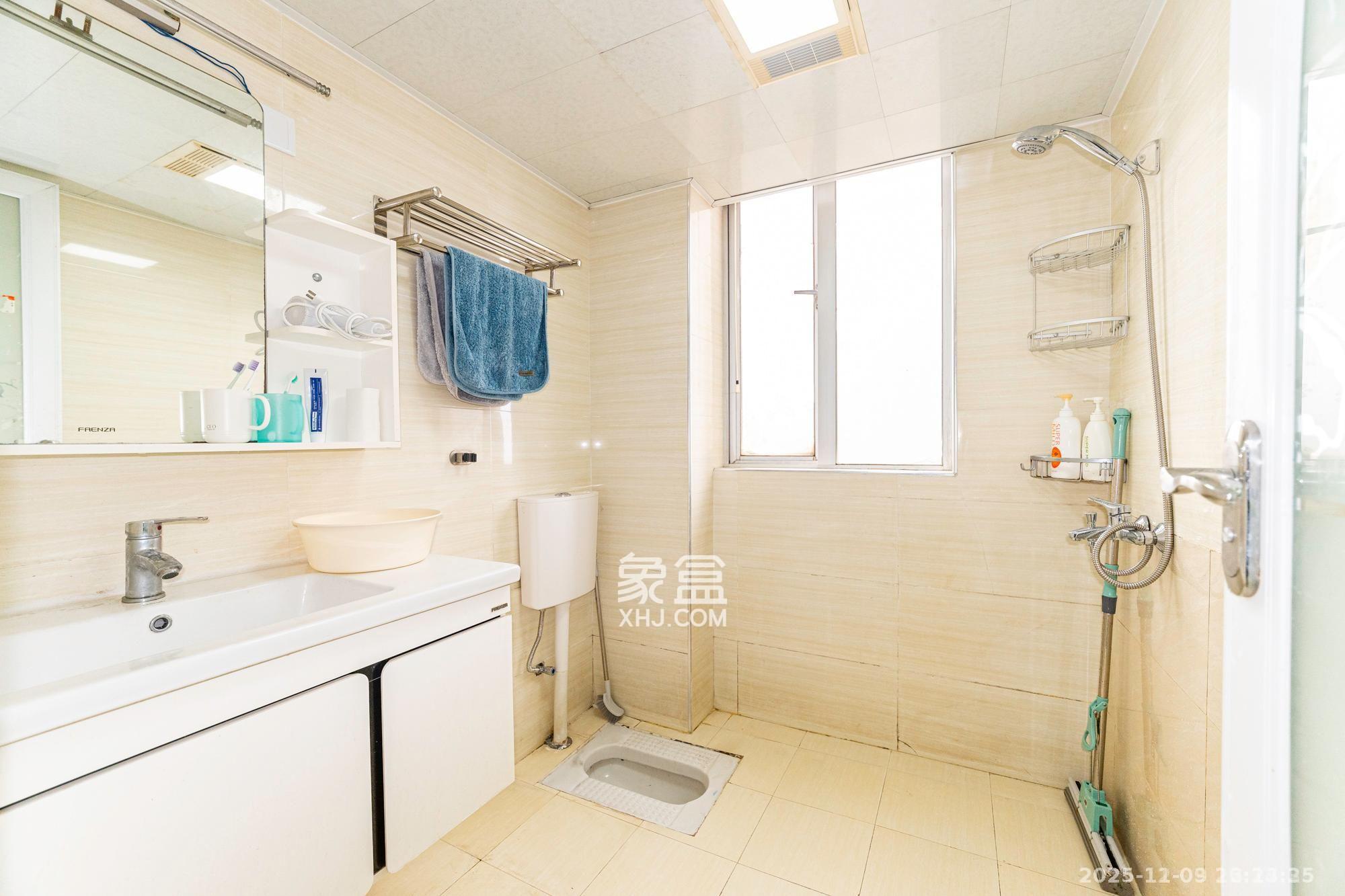 恒广国际景园一二区 2室1厅1卫 2000.0元/月 恒广国际景园一二区 2室1厅1卫 2000.0元/月室内图