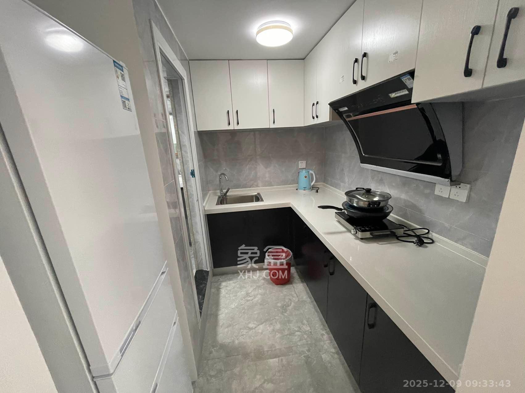 恒大上林苑 3室2厅2卫 2000.0元/月 恒大上林苑 3室2厅2卫 2000.0元/月室内图