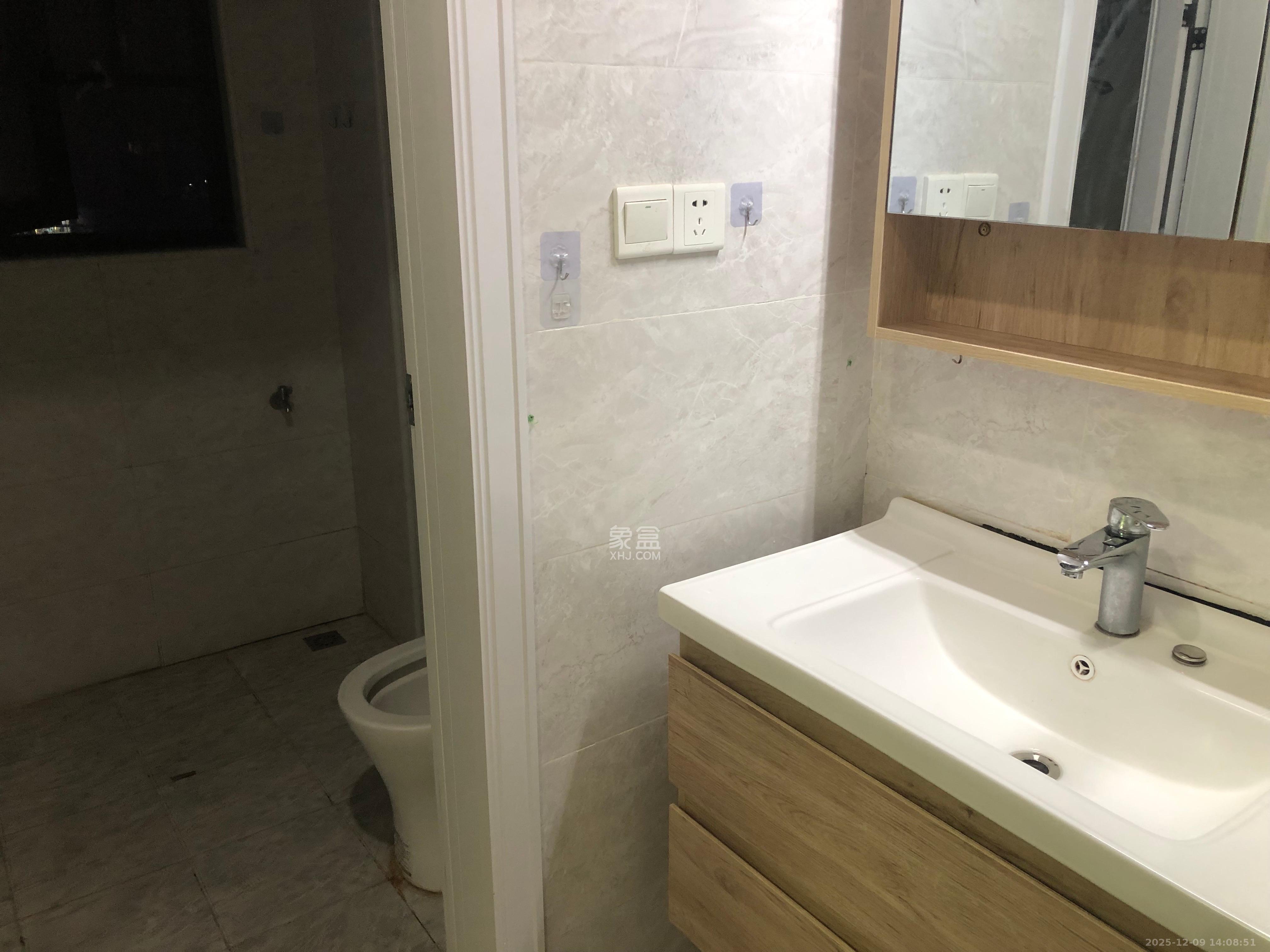 阳光城尚东湾青云苑  2室1厅1卫    2000.0元/月室内图