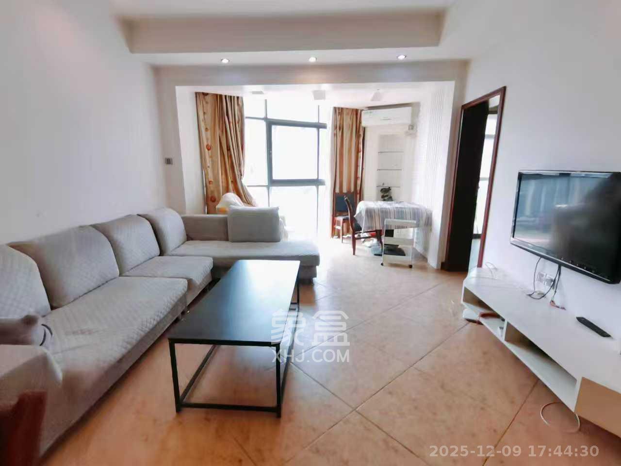 阳光100二期 1室1厅1卫 2000.0元/月 阳光100二期 1室1厅1卫 2000.0元/月室内图