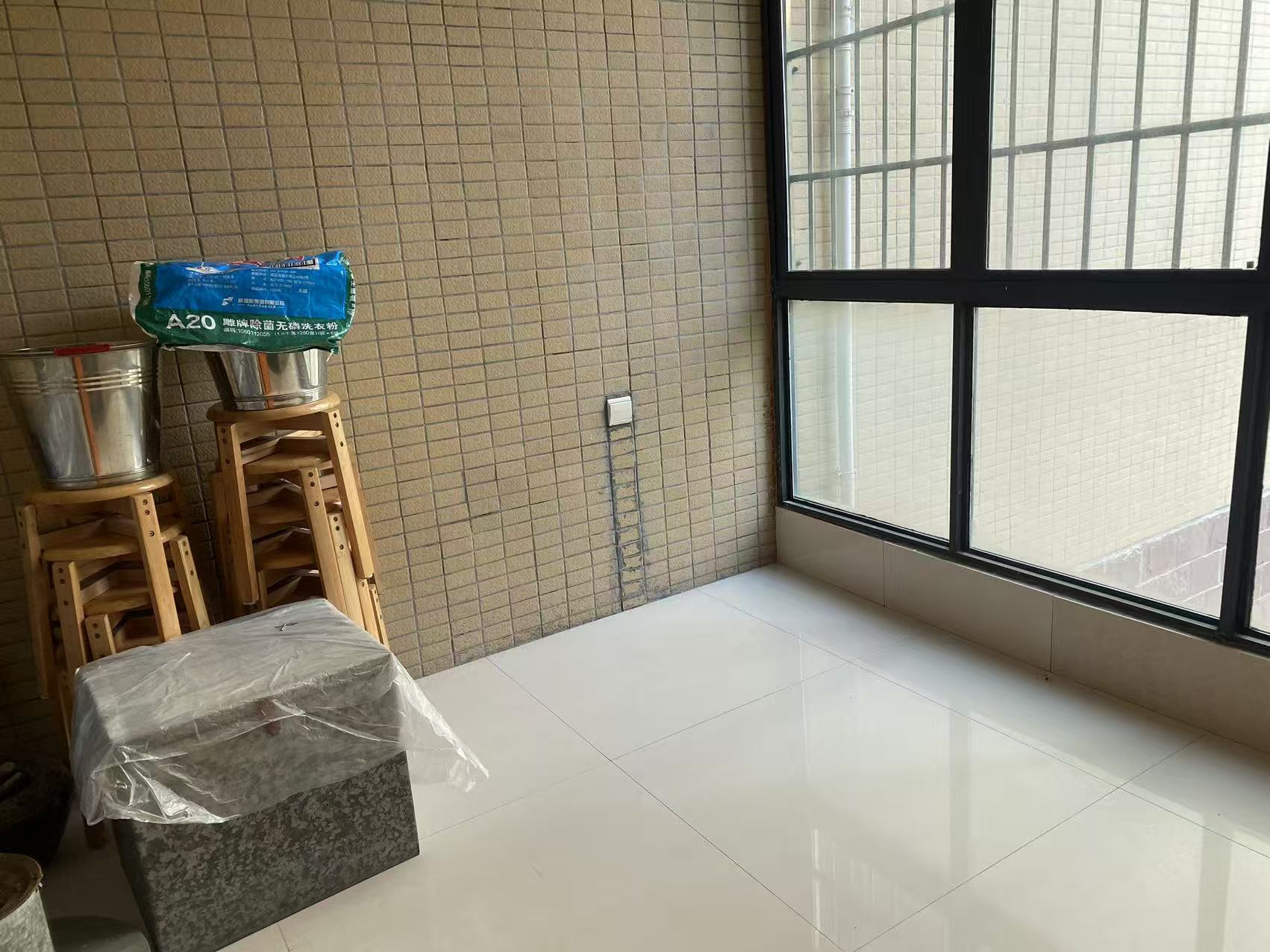 水映豪廷(一,二,三期) 4室2厅2卫 2000.0元/月 水映豪廷(一,二,三期) 4室2厅2卫 2000.0元/月室内图