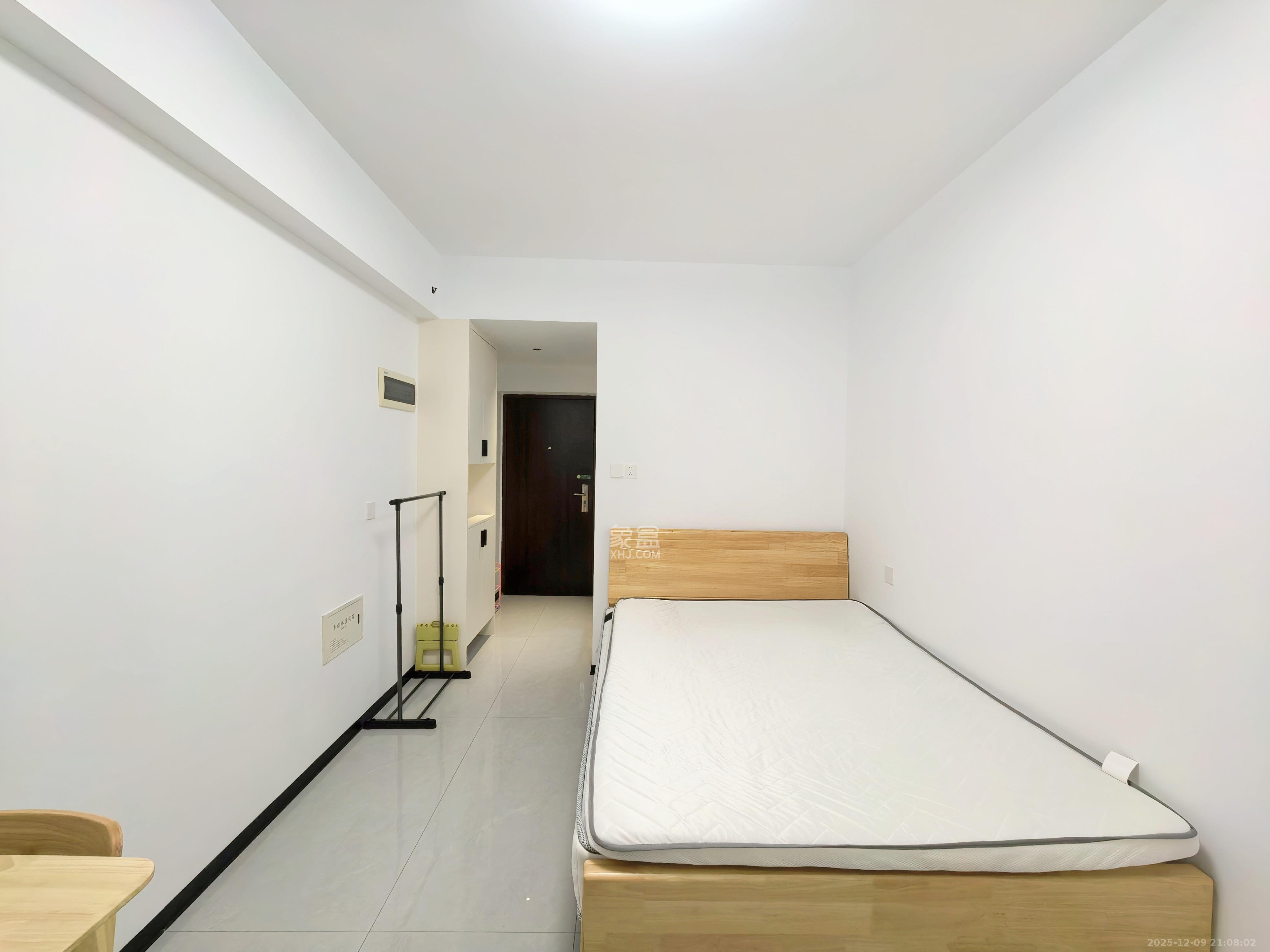 欧亚达国际广场  1室1厅1卫    1500.0元/月